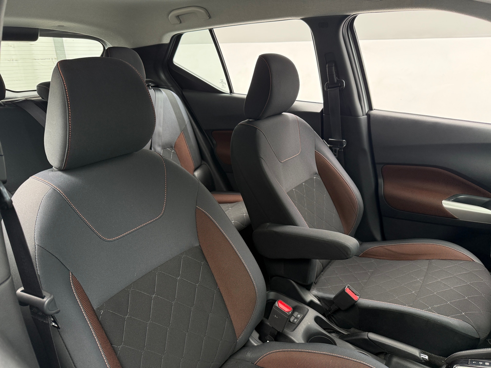 Thumbnail: 2019 Nissan Kicks - 2