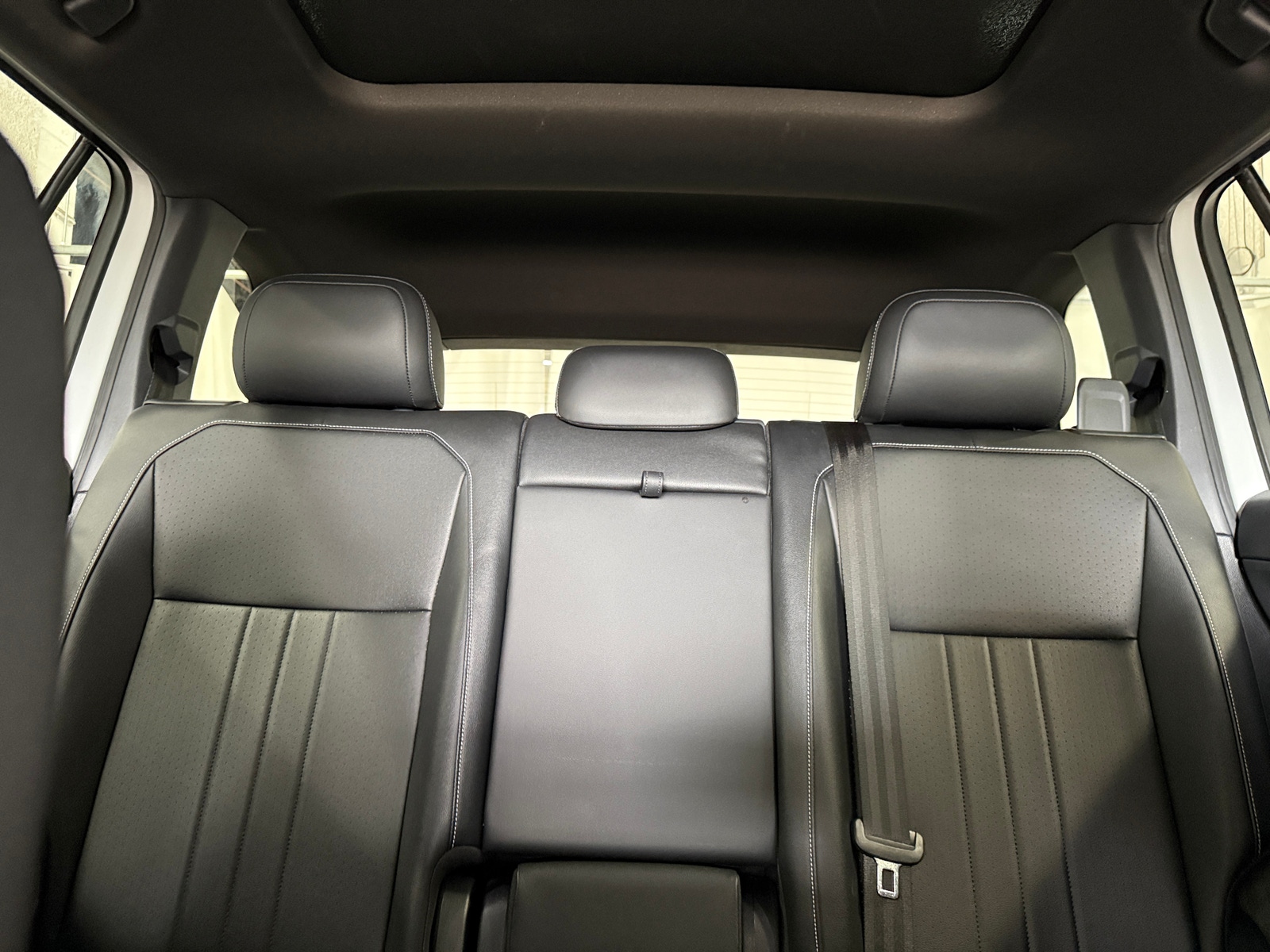 Thumbnail: 2022 Volkswagen Tiguan - 5