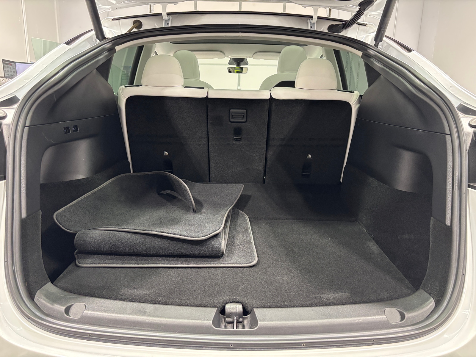 Thumbnail: 2022 Tesla Model Y - 5