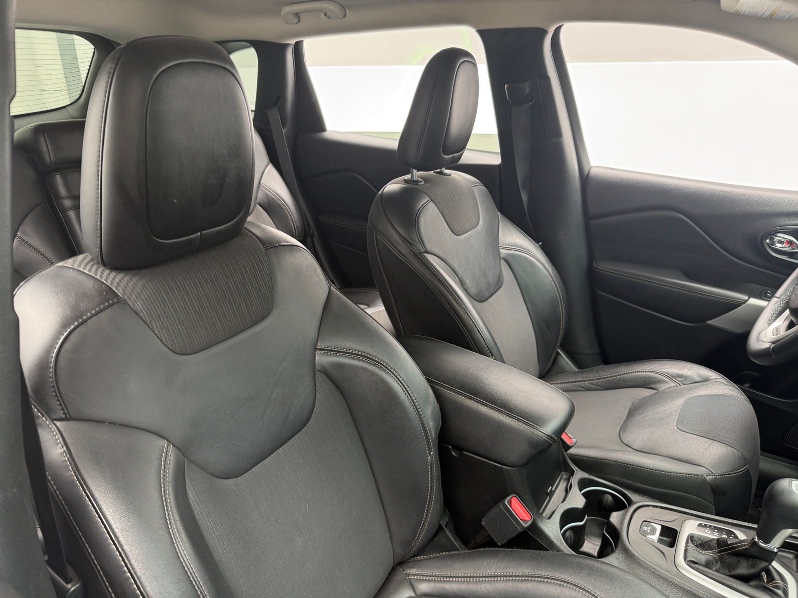 Thumbnail: 2018 Jeep Cherokee - 2