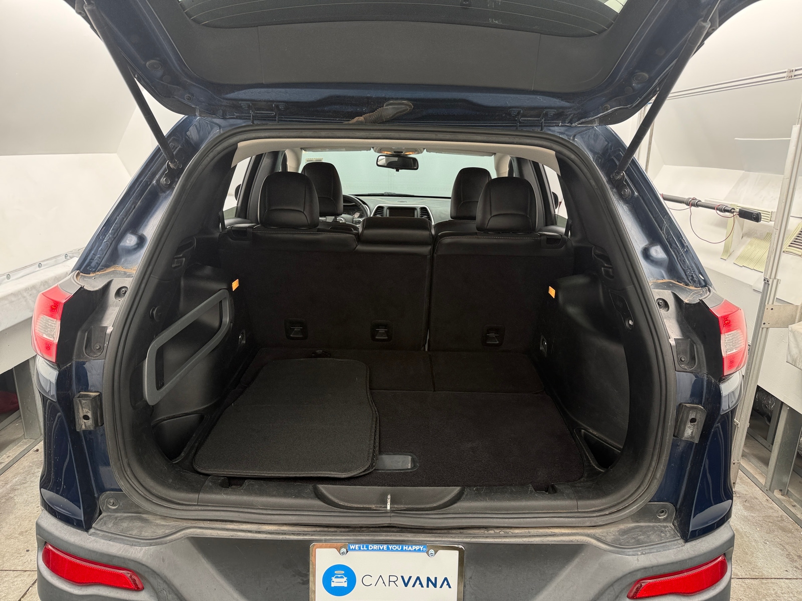 Thumbnail: 2018 Jeep Cherokee - 7