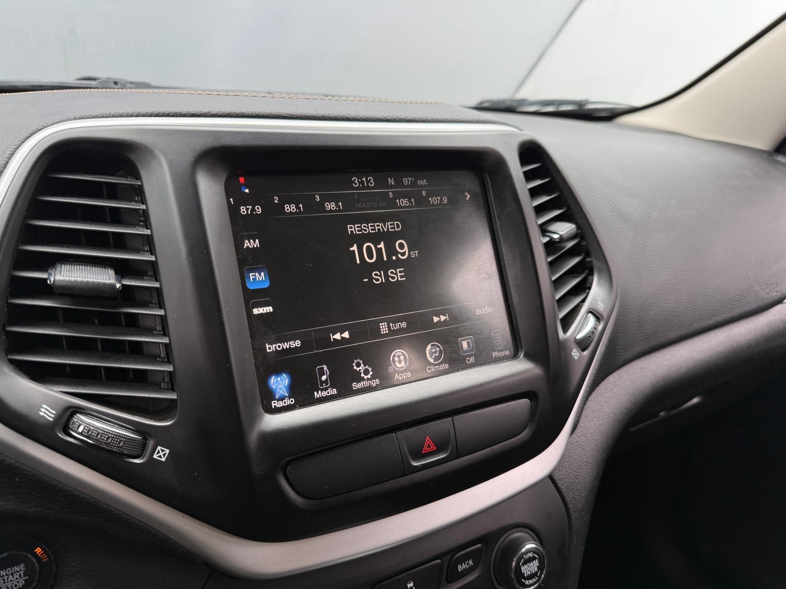 Thumbnail: 2018 Jeep Cherokee - 4