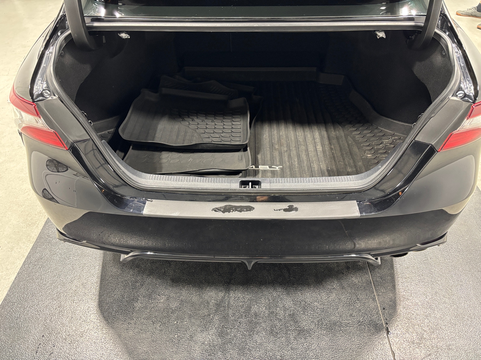 Thumbnail: 2021 Toyota Camry - 7