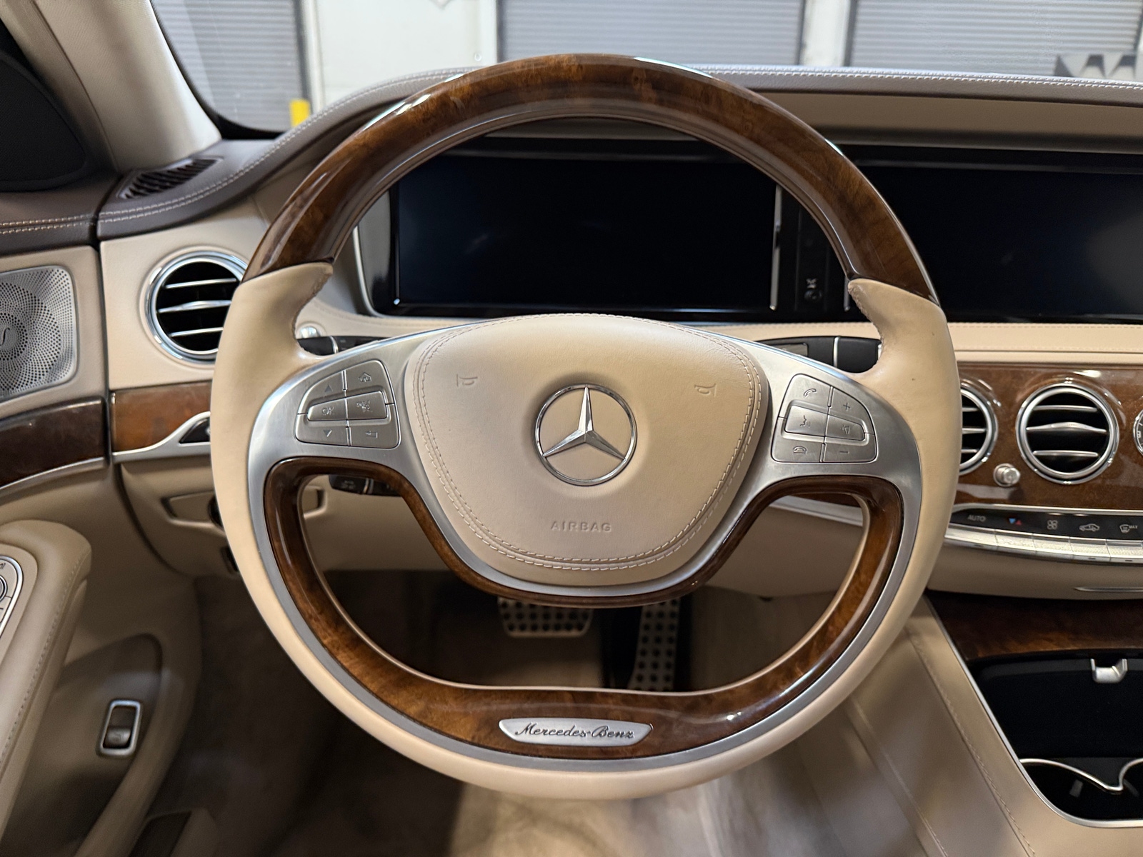 Thumbnail: 2014 Mercedes-Benz S-Class - 4