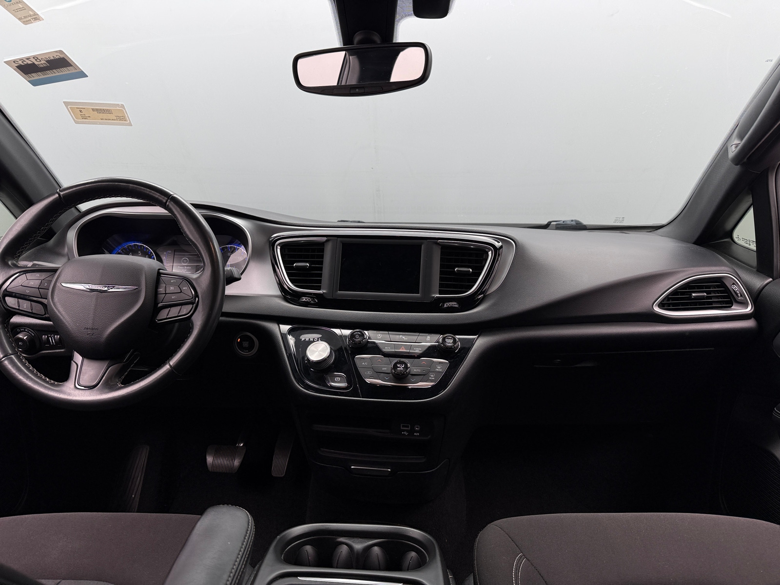Thumbnail: 2020 Chrysler Pacifica - 3
