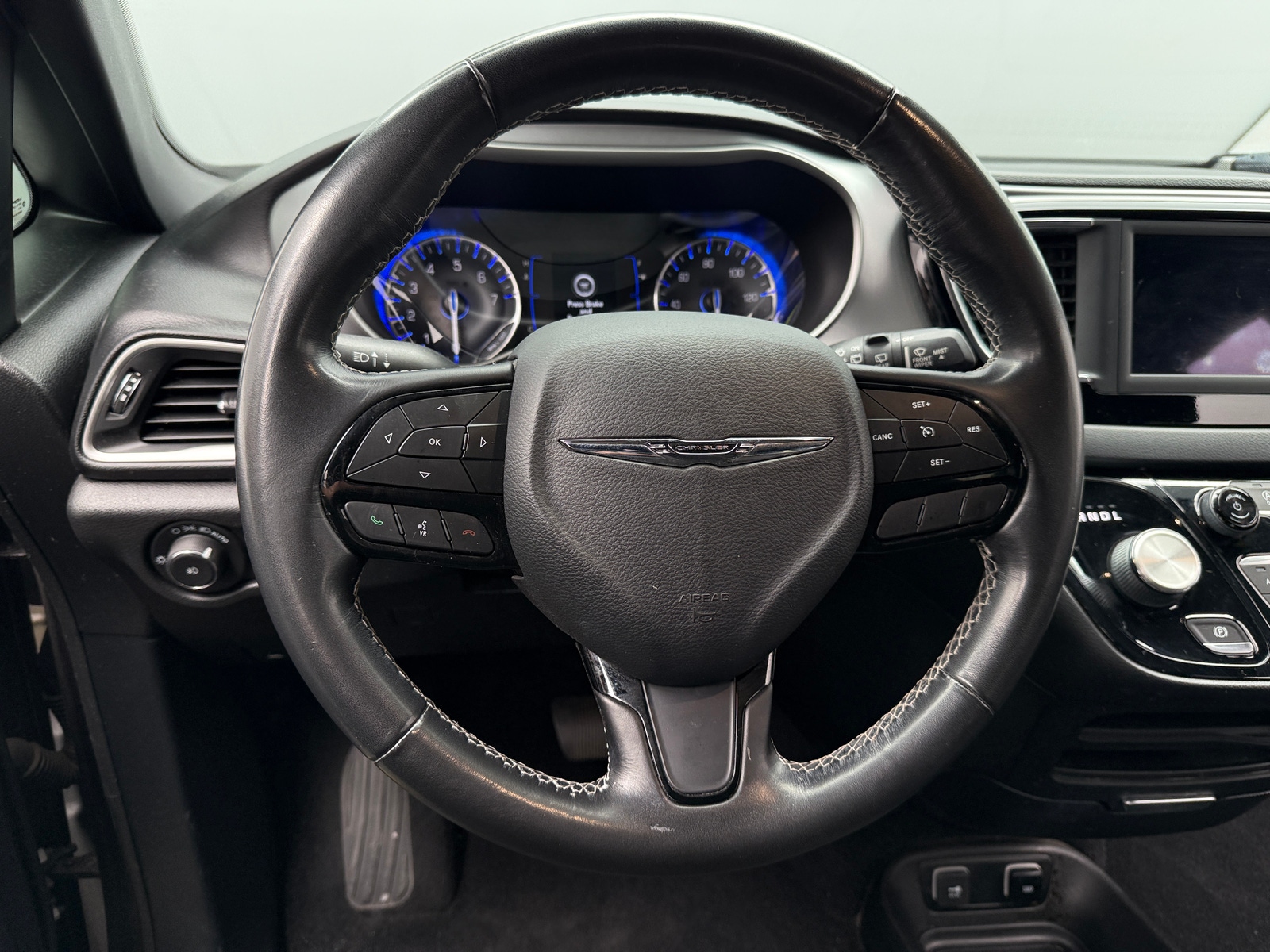 Thumbnail: 2020 Chrysler Pacifica - 5