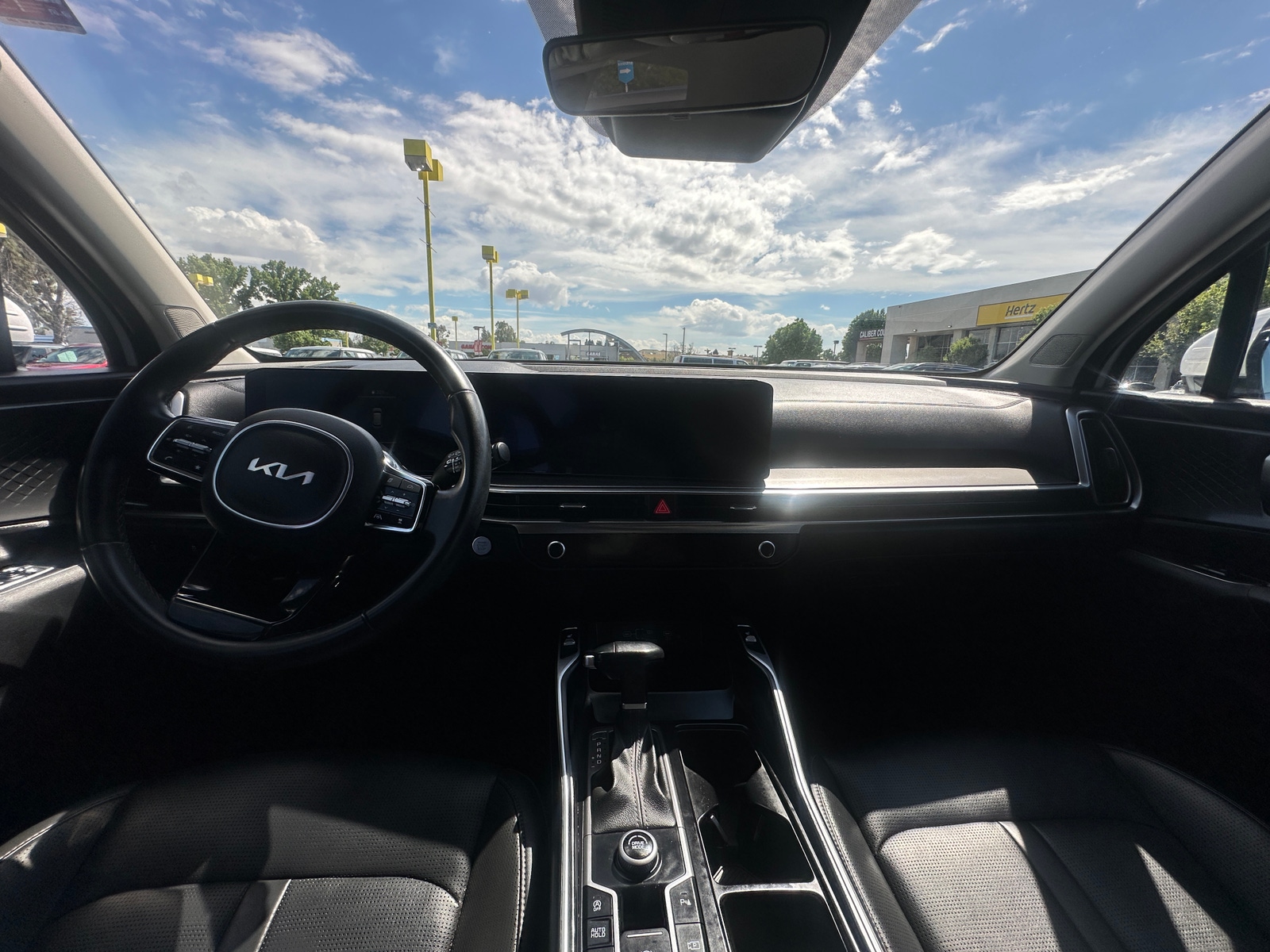 Thumbnail: 2024 Kia Sorento - 3