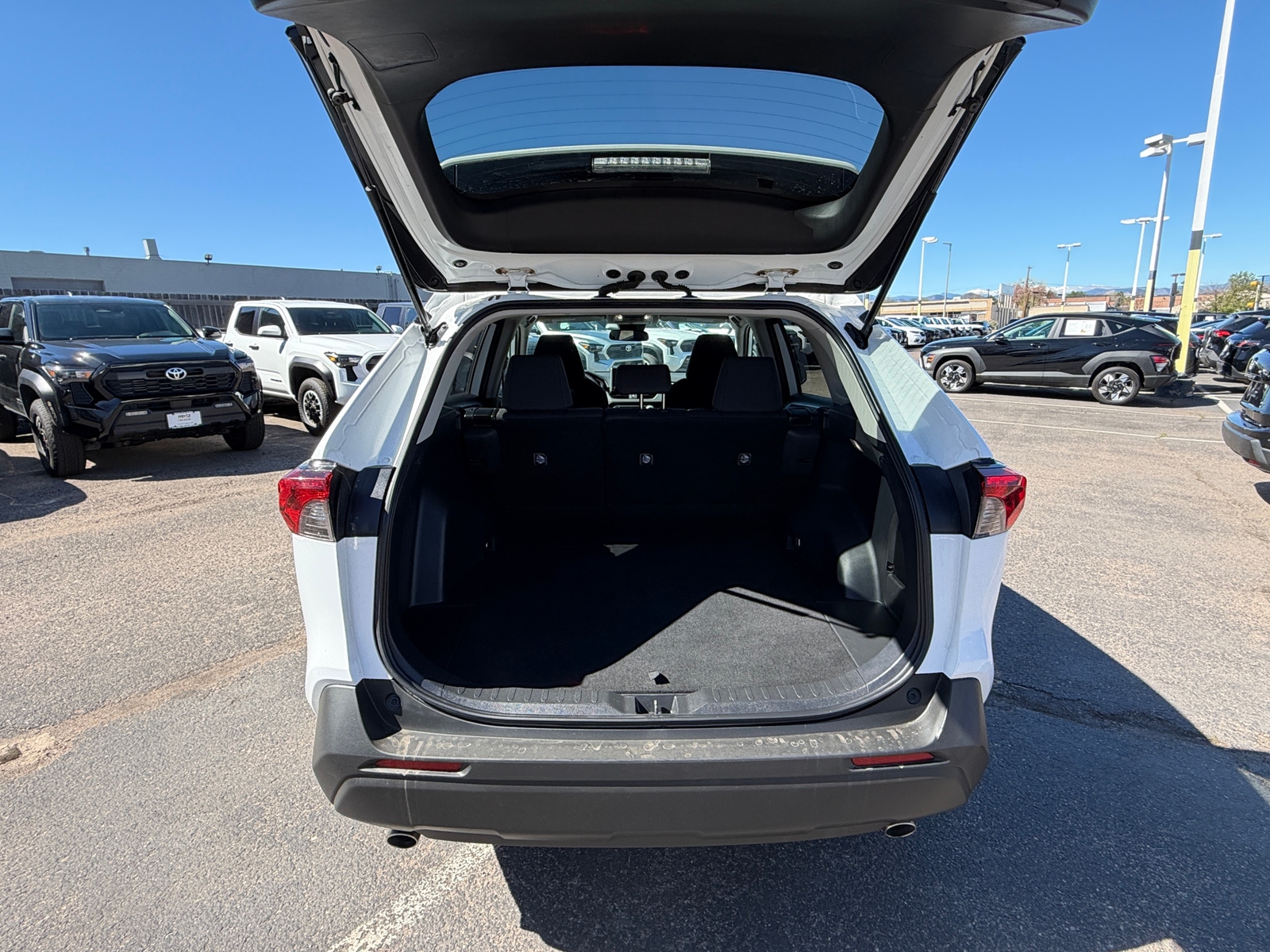 Thumbnail: 2025 Toyota RAV4 - 6