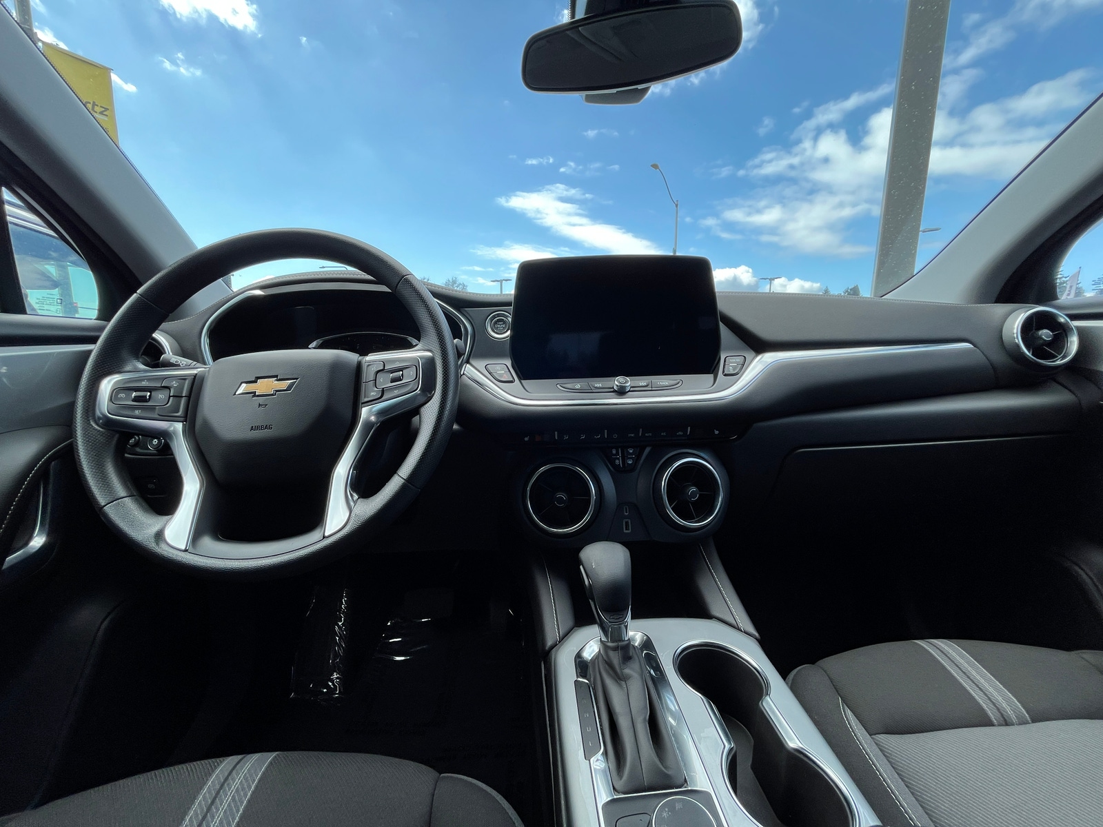 Thumbnail: 2025 Chevrolet Blazer - 3