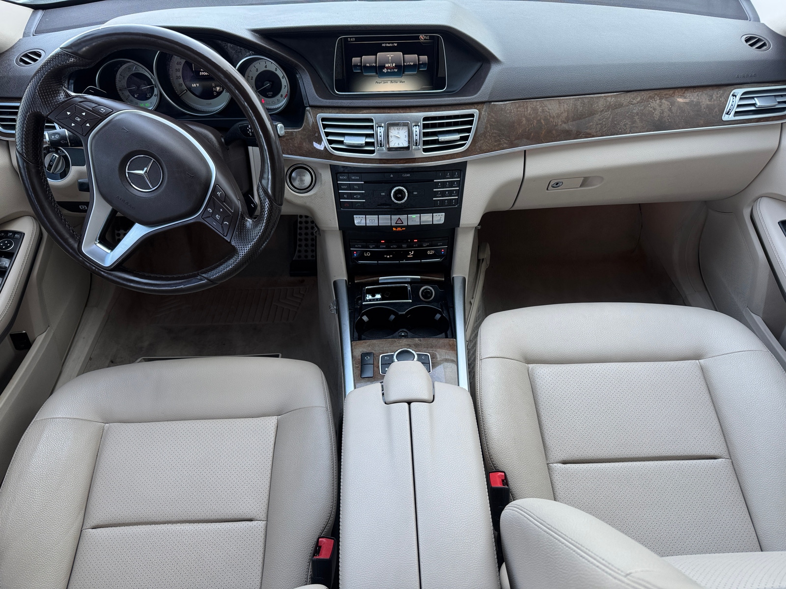 Thumbnail: 2016 Mercedes-Benz E-Class - 2