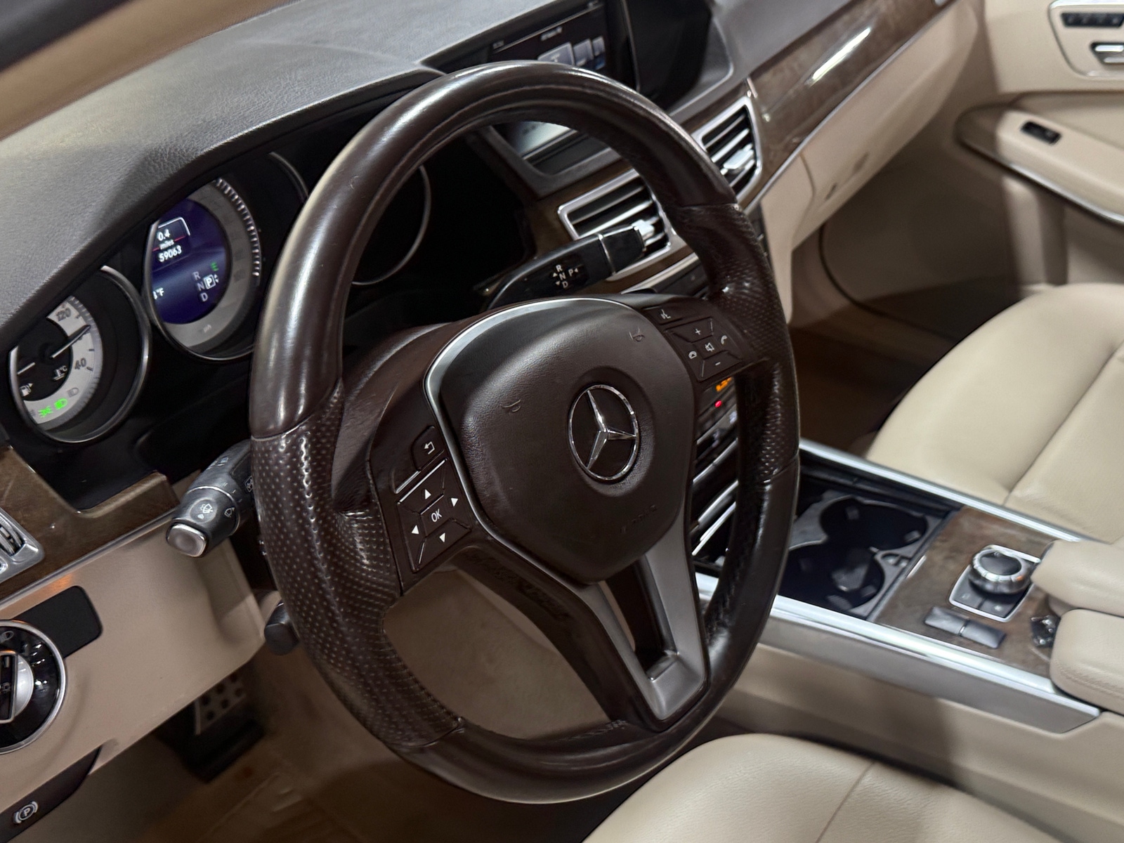 Thumbnail: 2016 Mercedes-Benz E-Class - 4