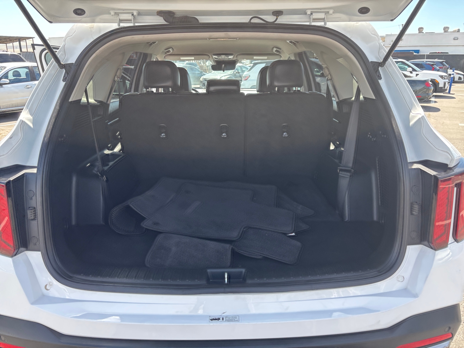 Thumbnail: 2024 Kia Sorento - 6