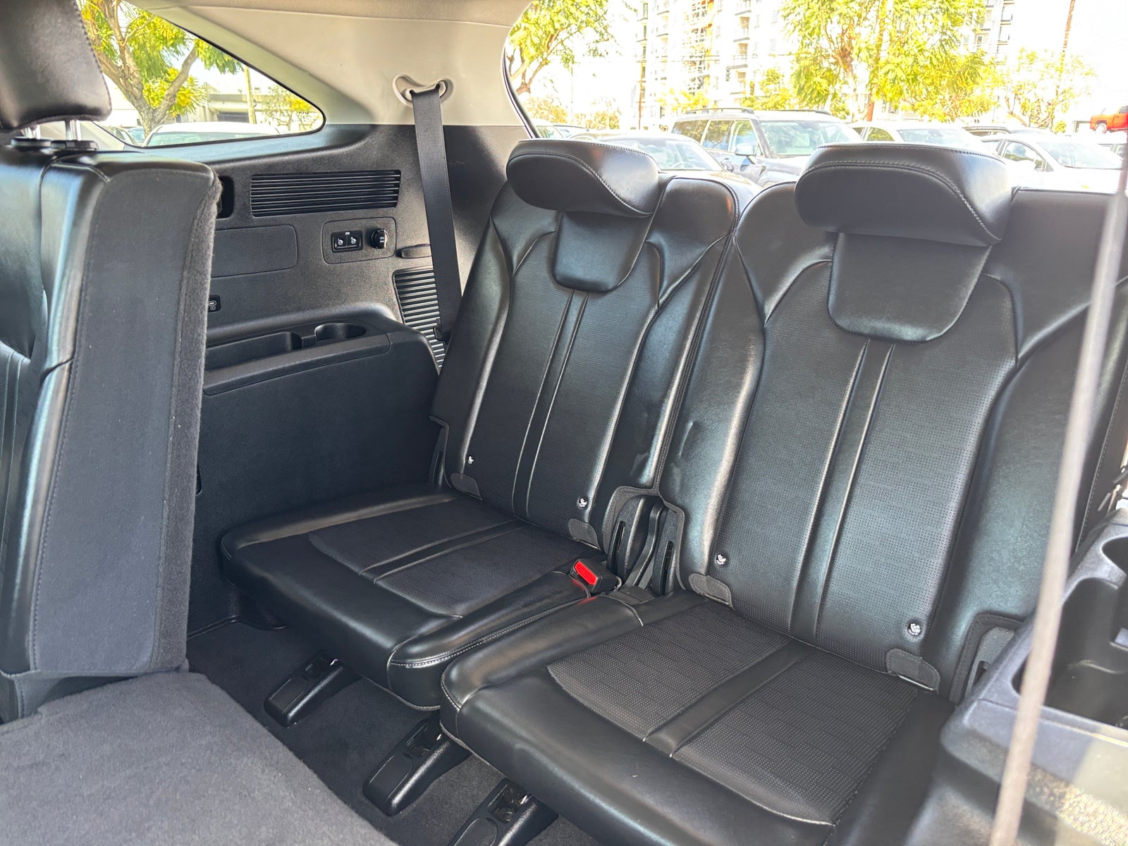 Thumbnail: 2024 Kia Sorento - 5