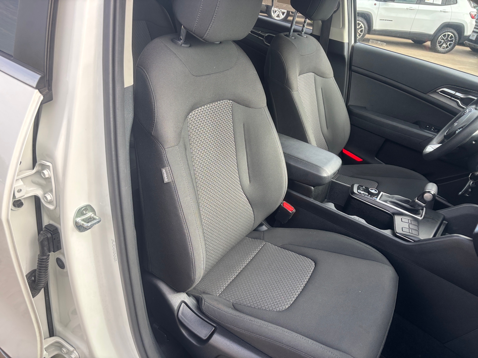 Thumbnail: 2025 Kia Sportage - 2