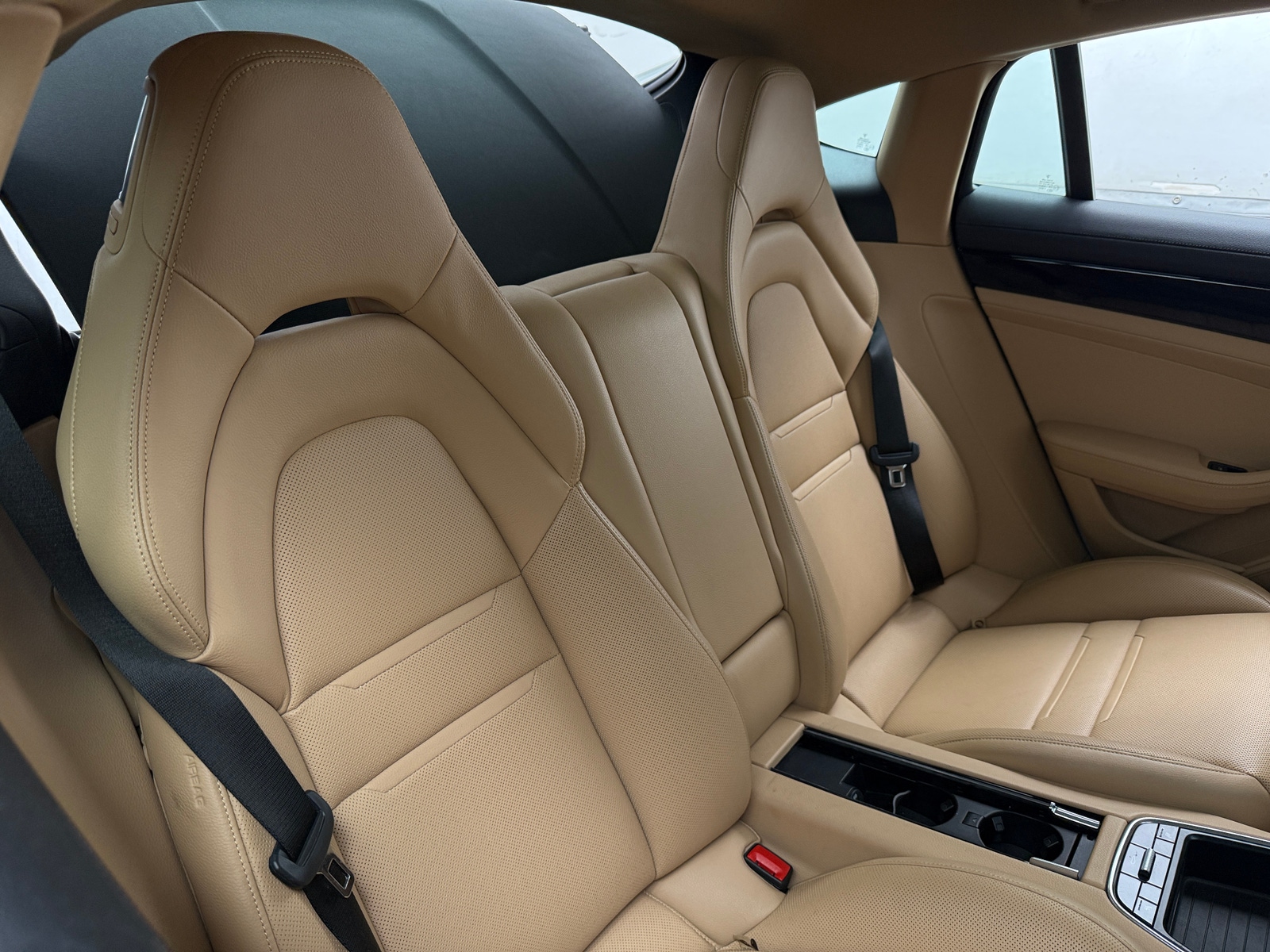 Thumbnail: 2020 Porsche Panamera - 6