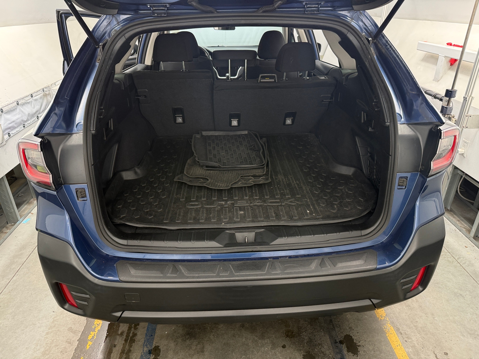 Thumbnail: 2022 Subaru Outback - 7