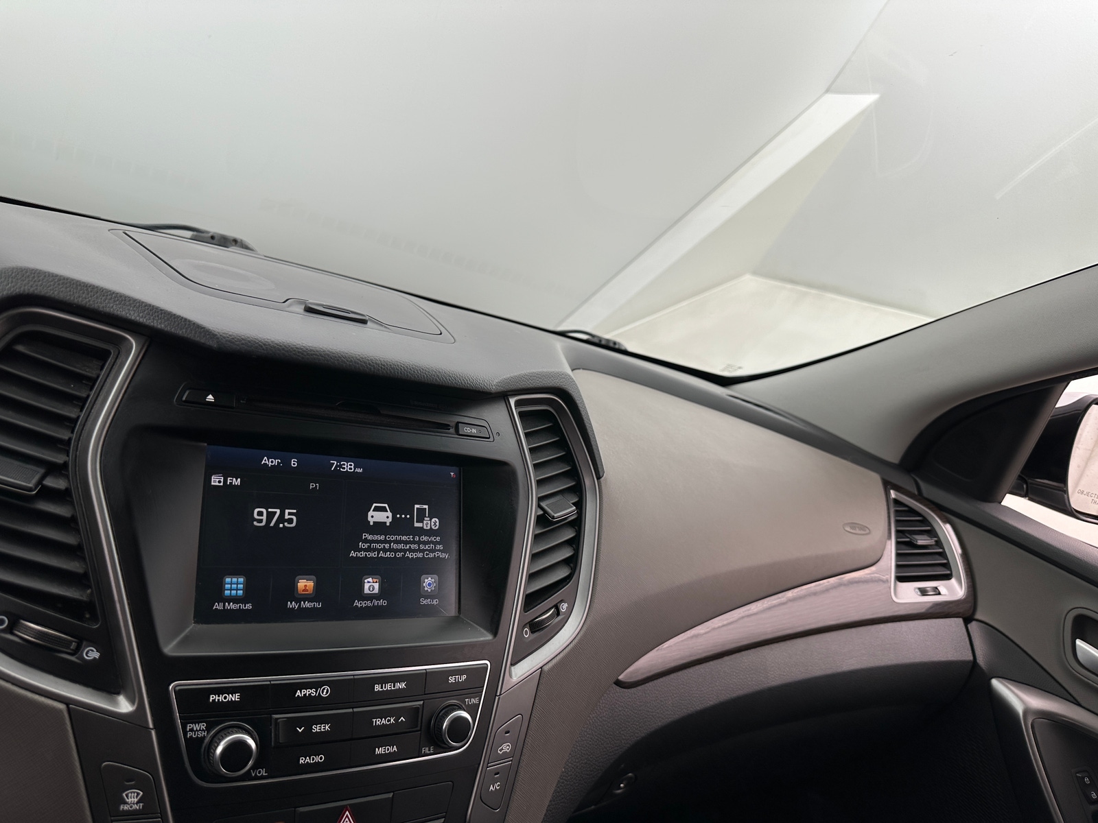 Thumbnail: 2018 Hyundai Santa Fe - 4