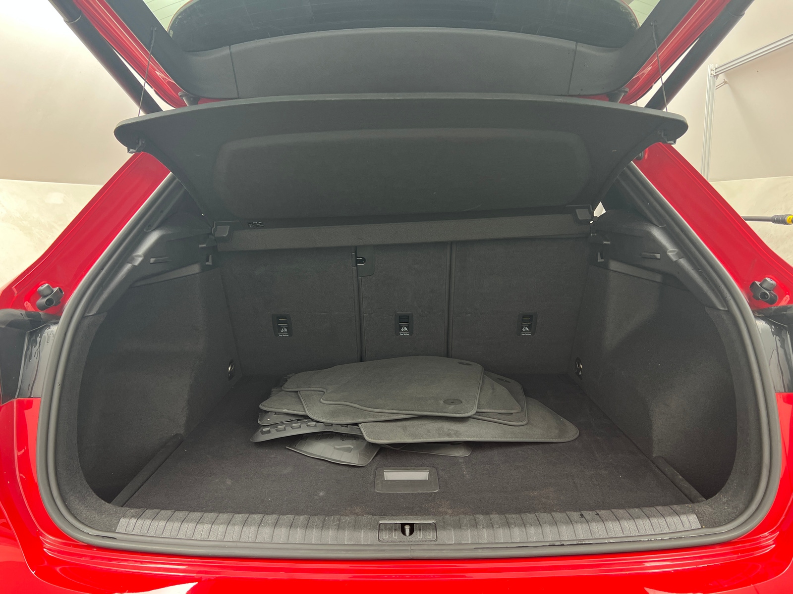 Thumbnail: 2021 Audi Q3 - 6