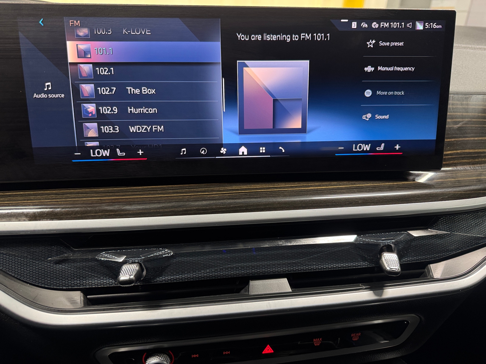 Thumbnail: 2025 BMW X6 - 3