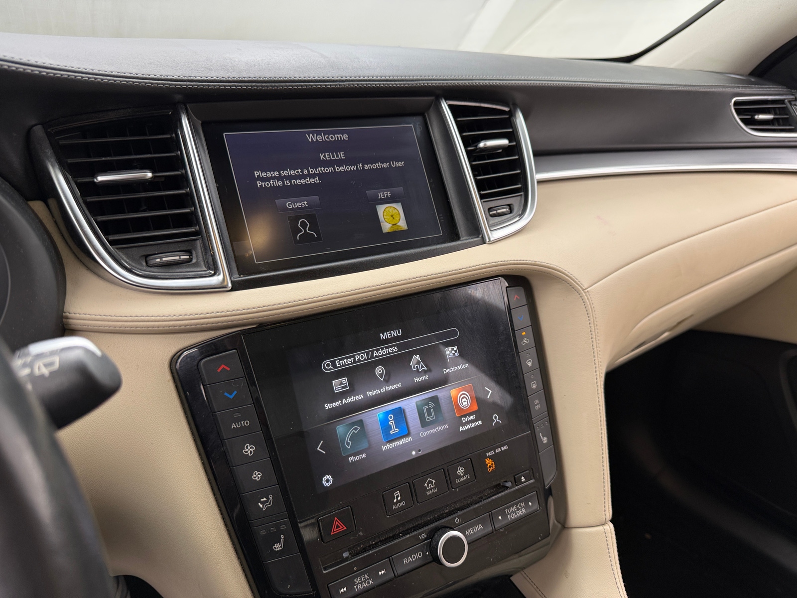 Thumbnail: 2020 INFINITI QX50 - 3