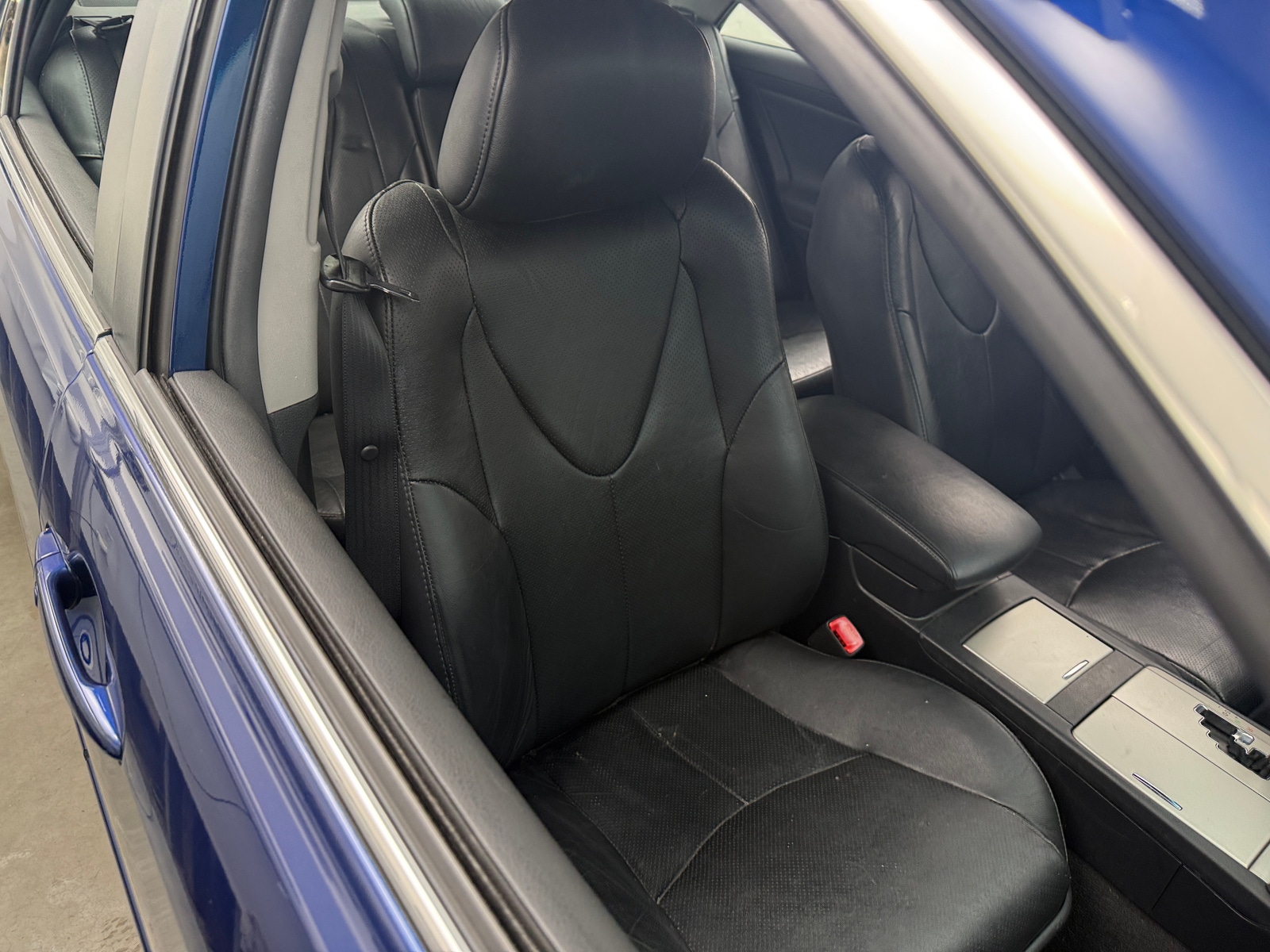 Thumbnail: 2011 Toyota Camry - 2