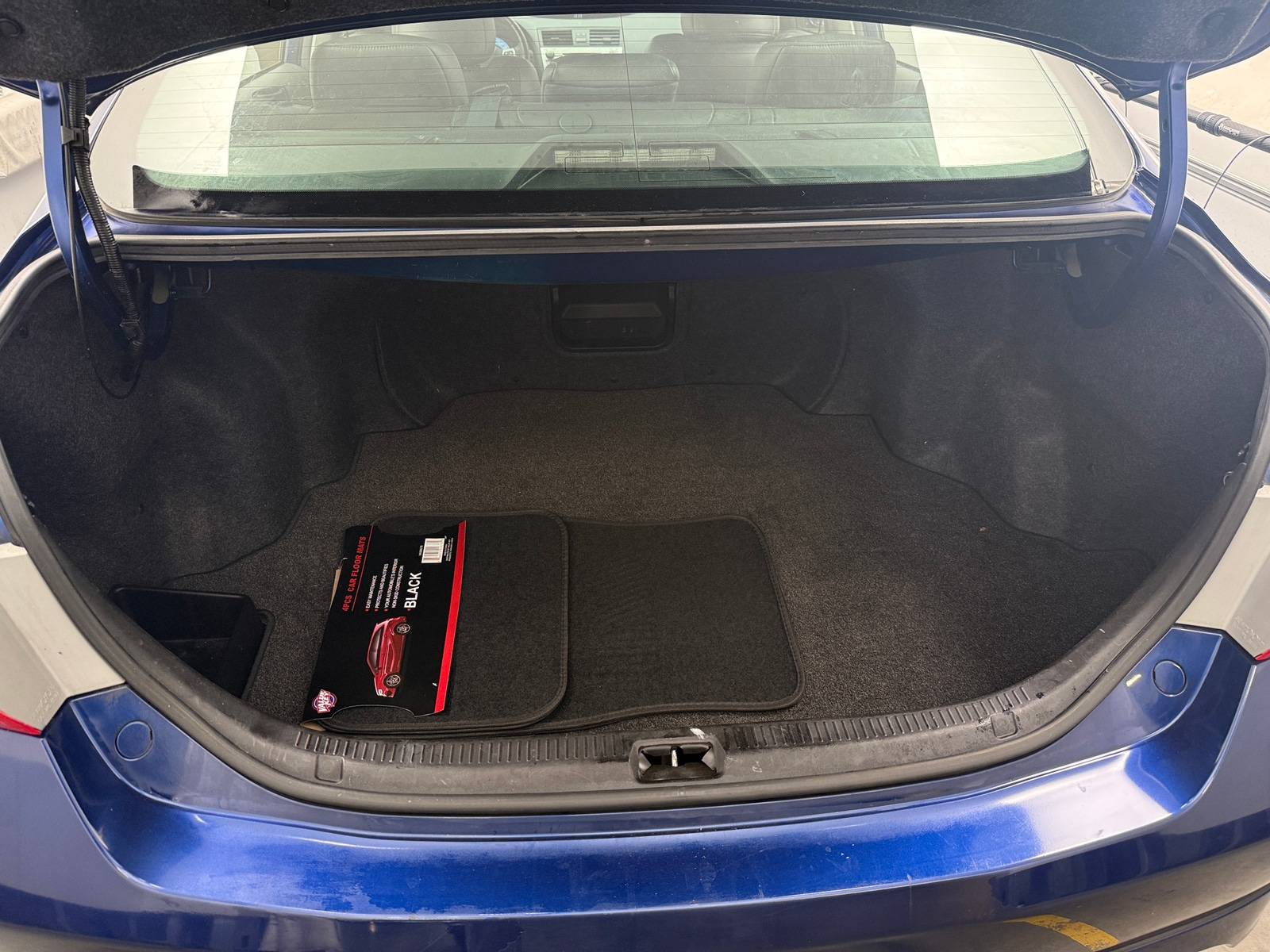 Thumbnail: 2011 Toyota Camry - 7