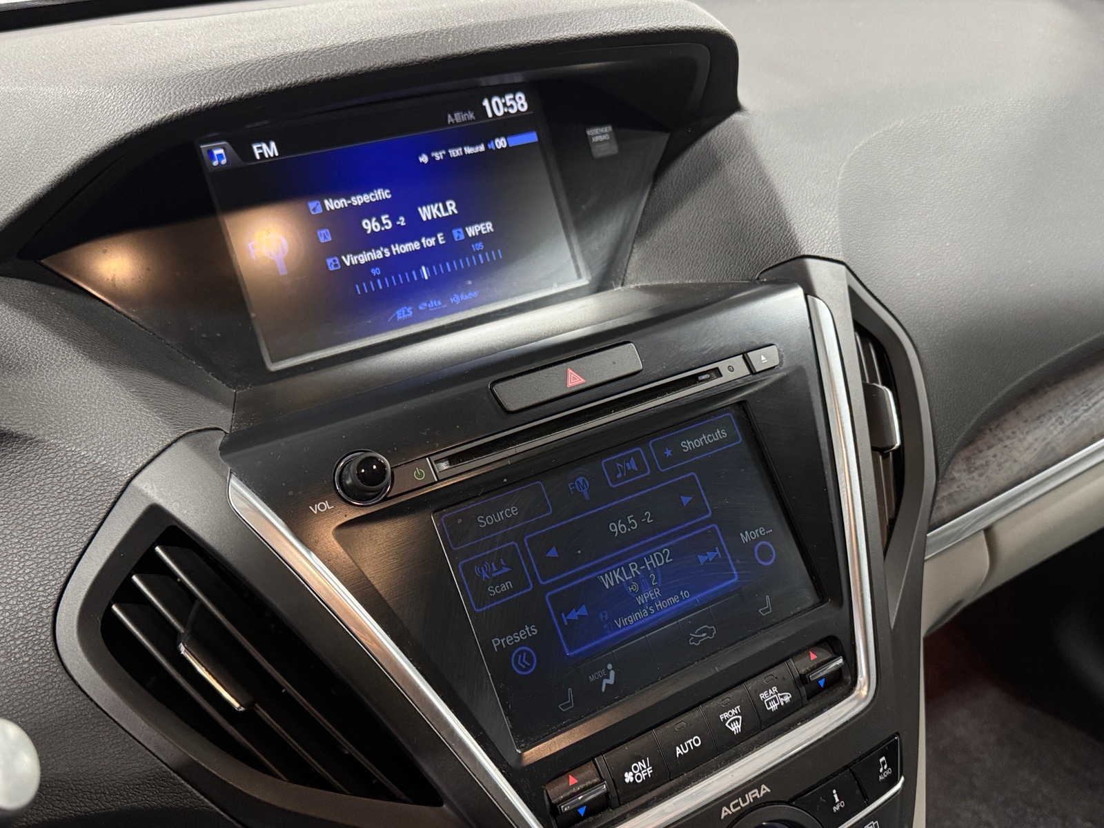 Thumbnail: 2017 Acura MDX - 3