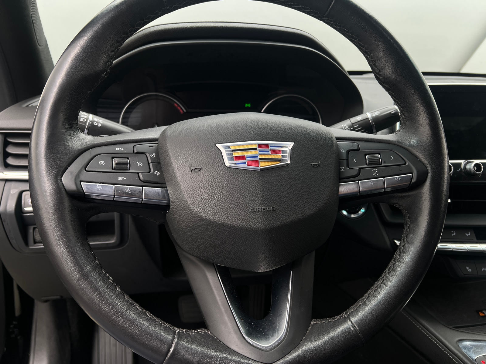 Thumbnail: 2024 Cadillac CT4 - 4