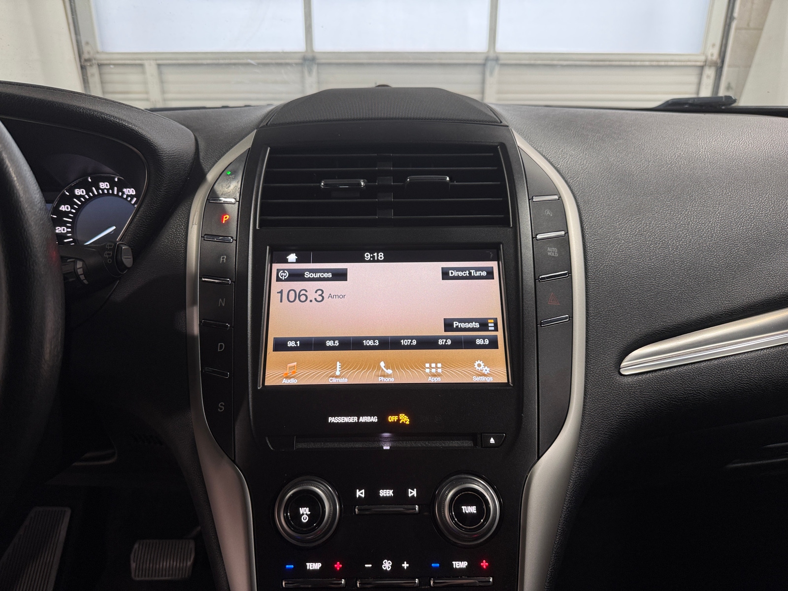 Thumbnail: 2017 Lincoln MKC - 3