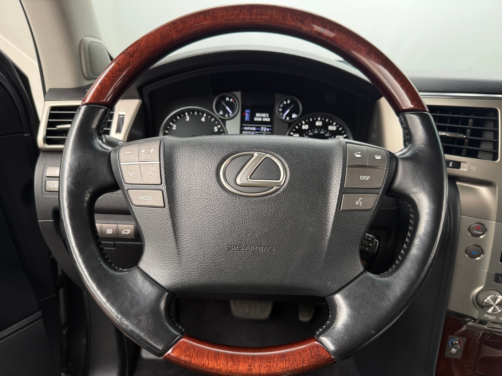 Thumbnail: 2015 Lexus LX - 4
