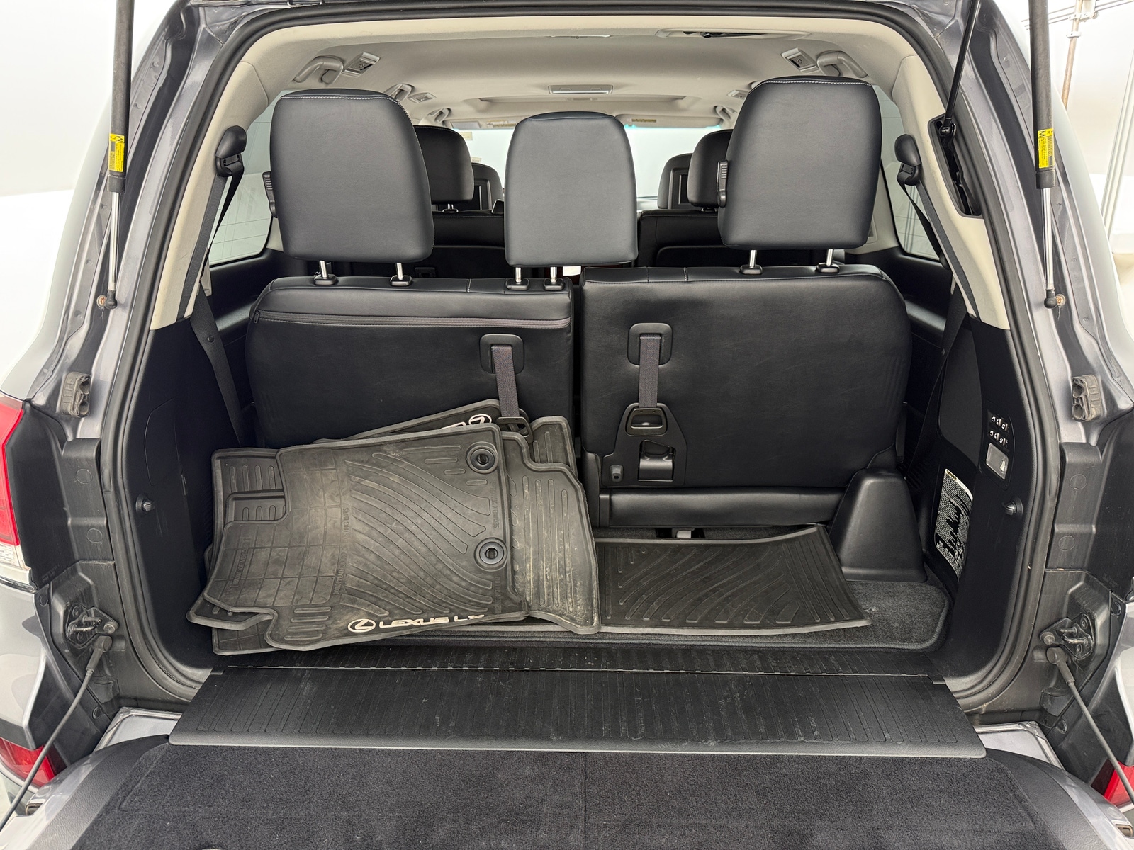 Thumbnail: 2015 Lexus LX - 6