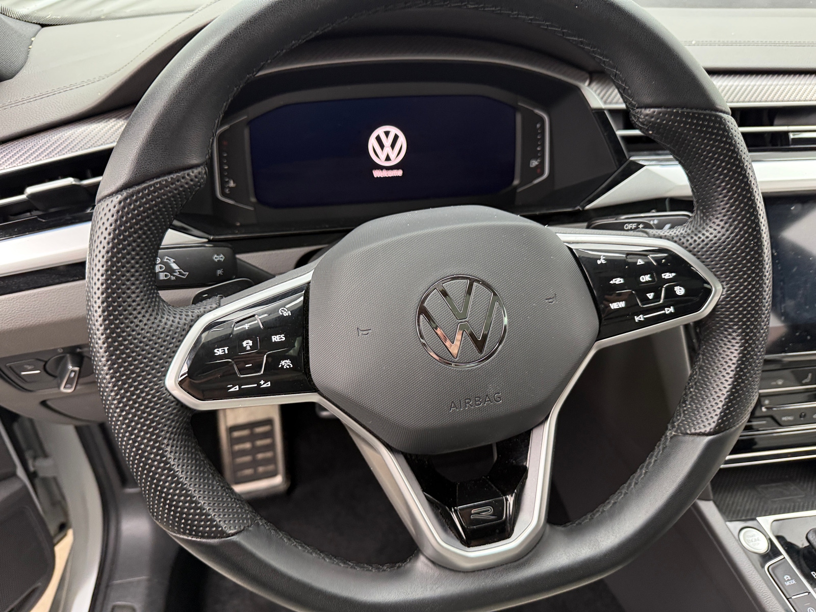 Thumbnail: 2023 Volkswagen Arteon - 4