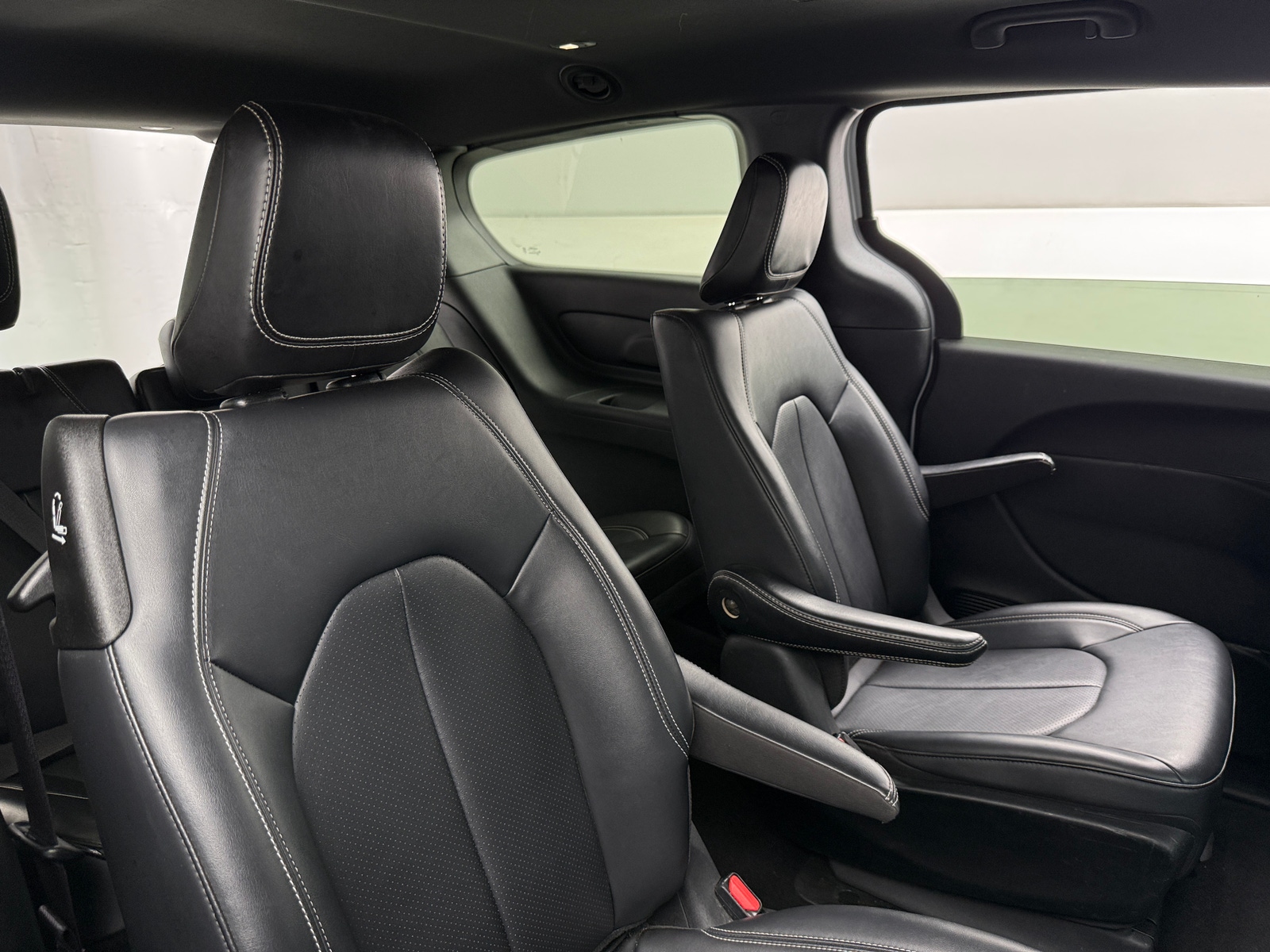 Thumbnail: 2024 Chrysler Pacifica - 5