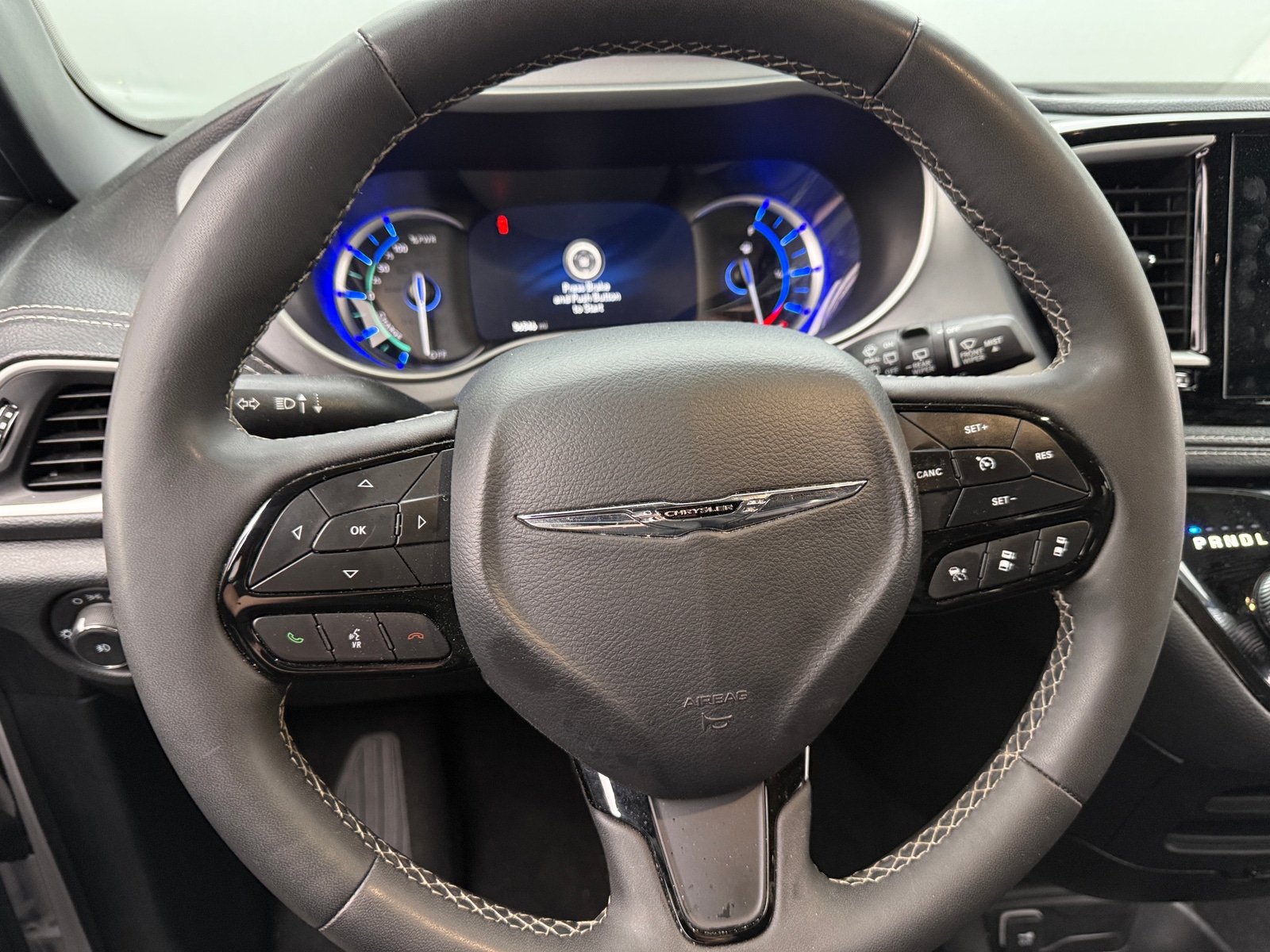 Thumbnail: 2024 Chrysler Pacifica - 4