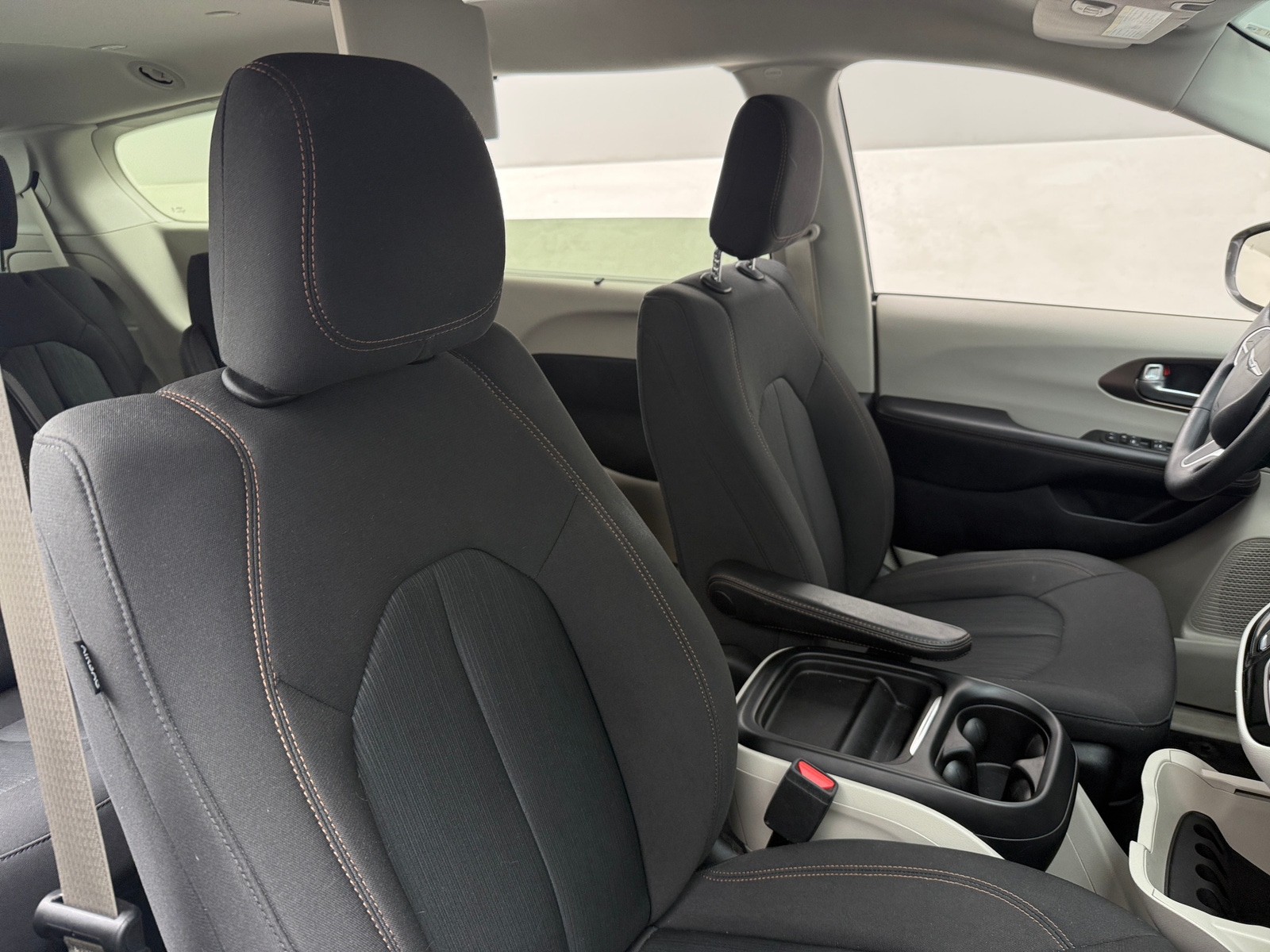 Thumbnail: 2019 Chrysler Pacifica - 2