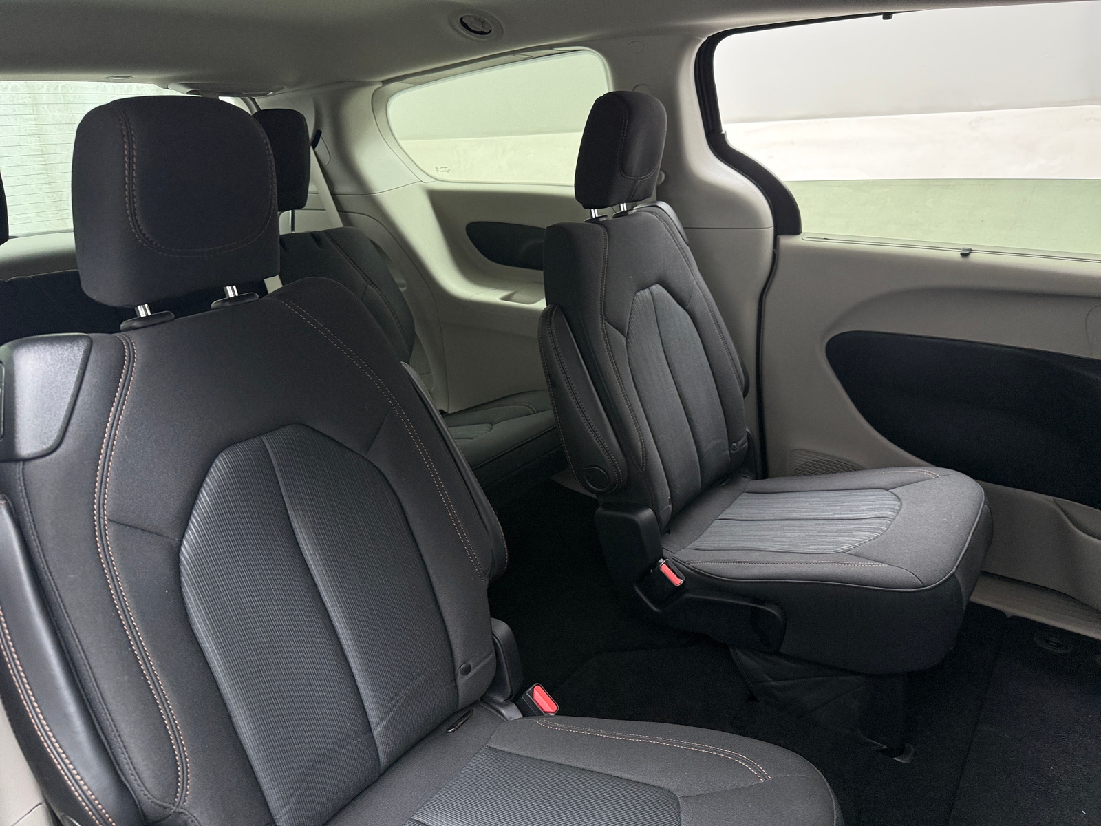 Thumbnail: 2019 Chrysler Pacifica - 6