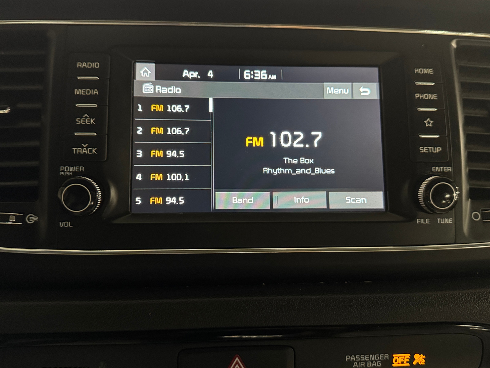 Thumbnail: 2021 Kia Sedona - 4