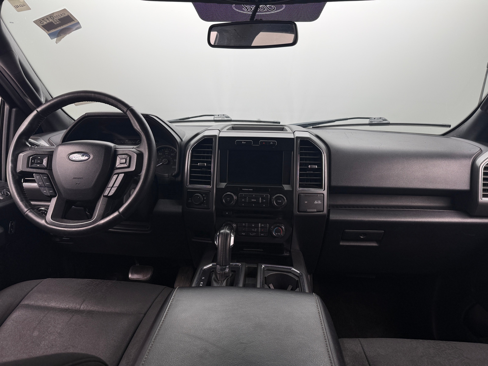 Thumbnail: 2018 Ford Econoline - 3