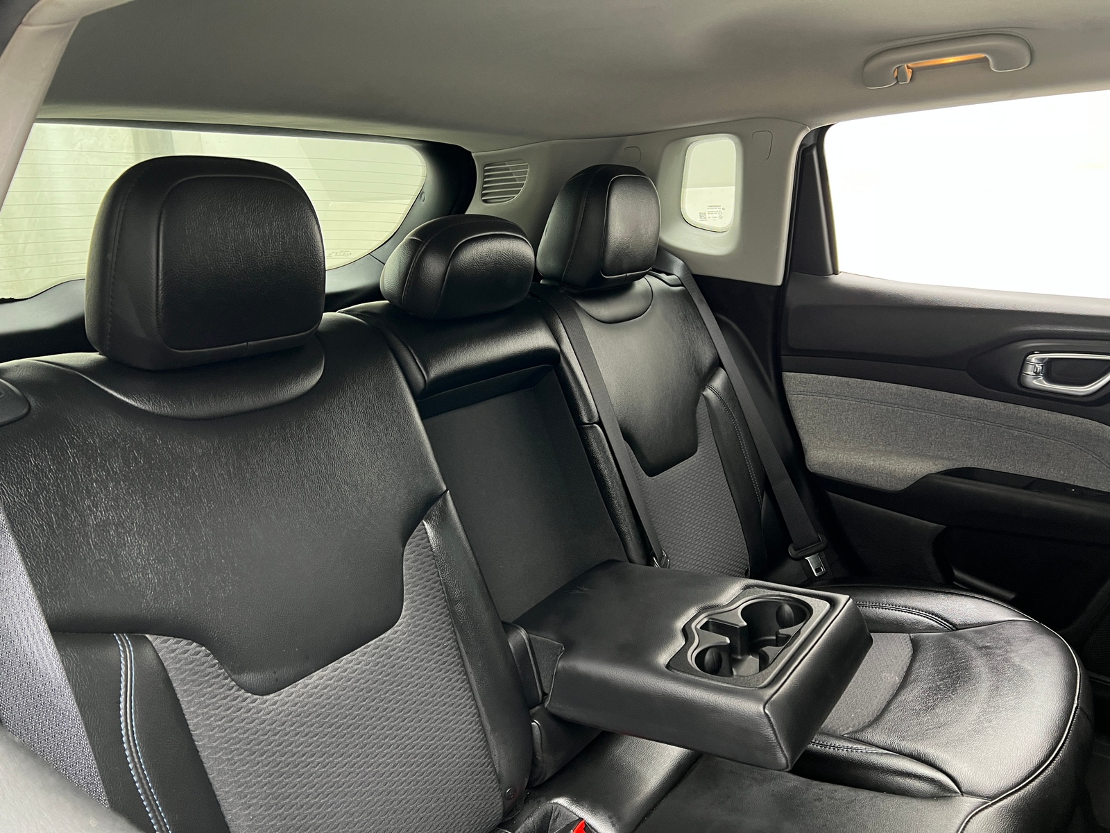 Thumbnail: 2022 Jeep Compass - 6