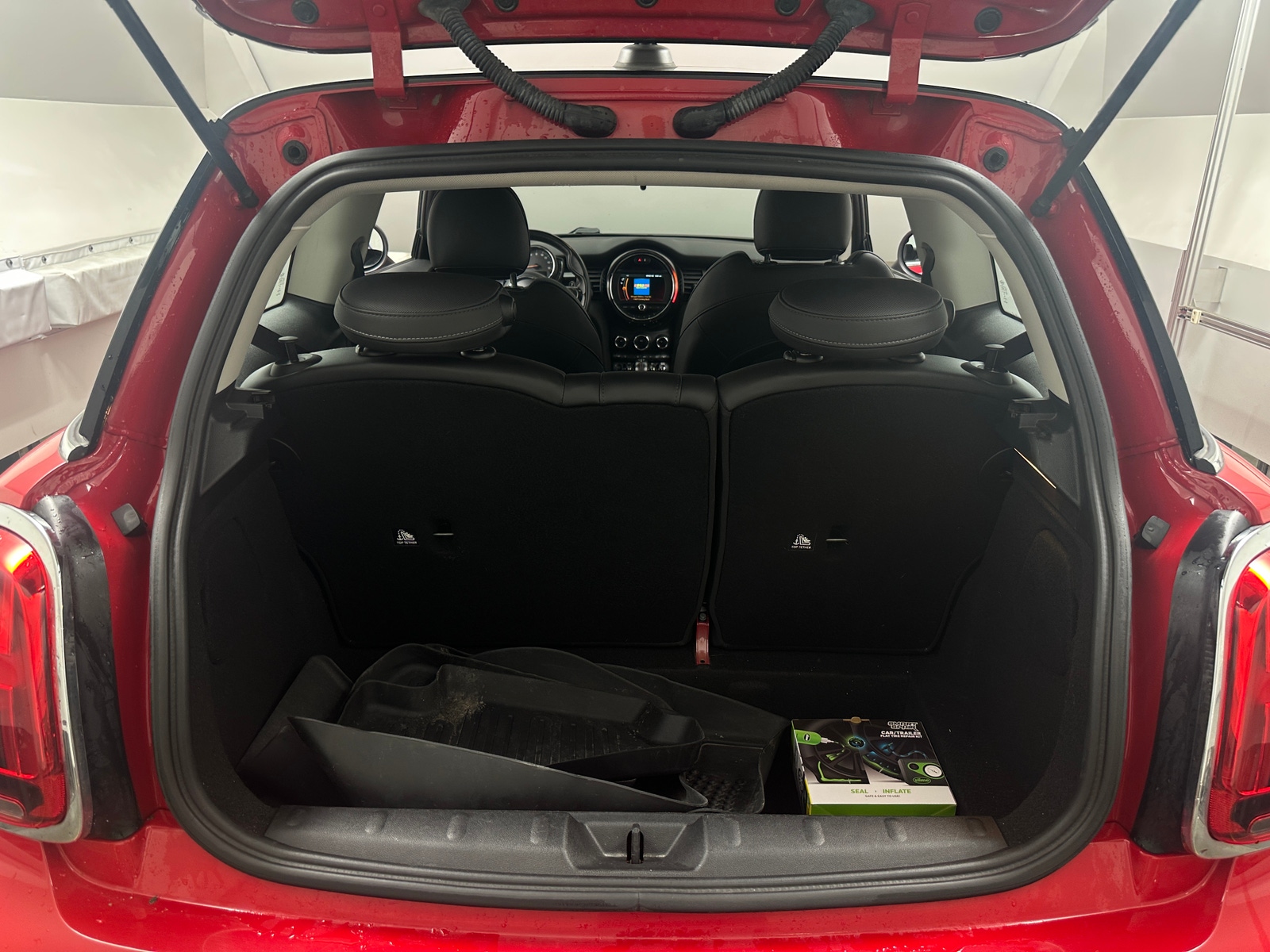 Thumbnail: 2019 MINI Cooper Hardtop - 6