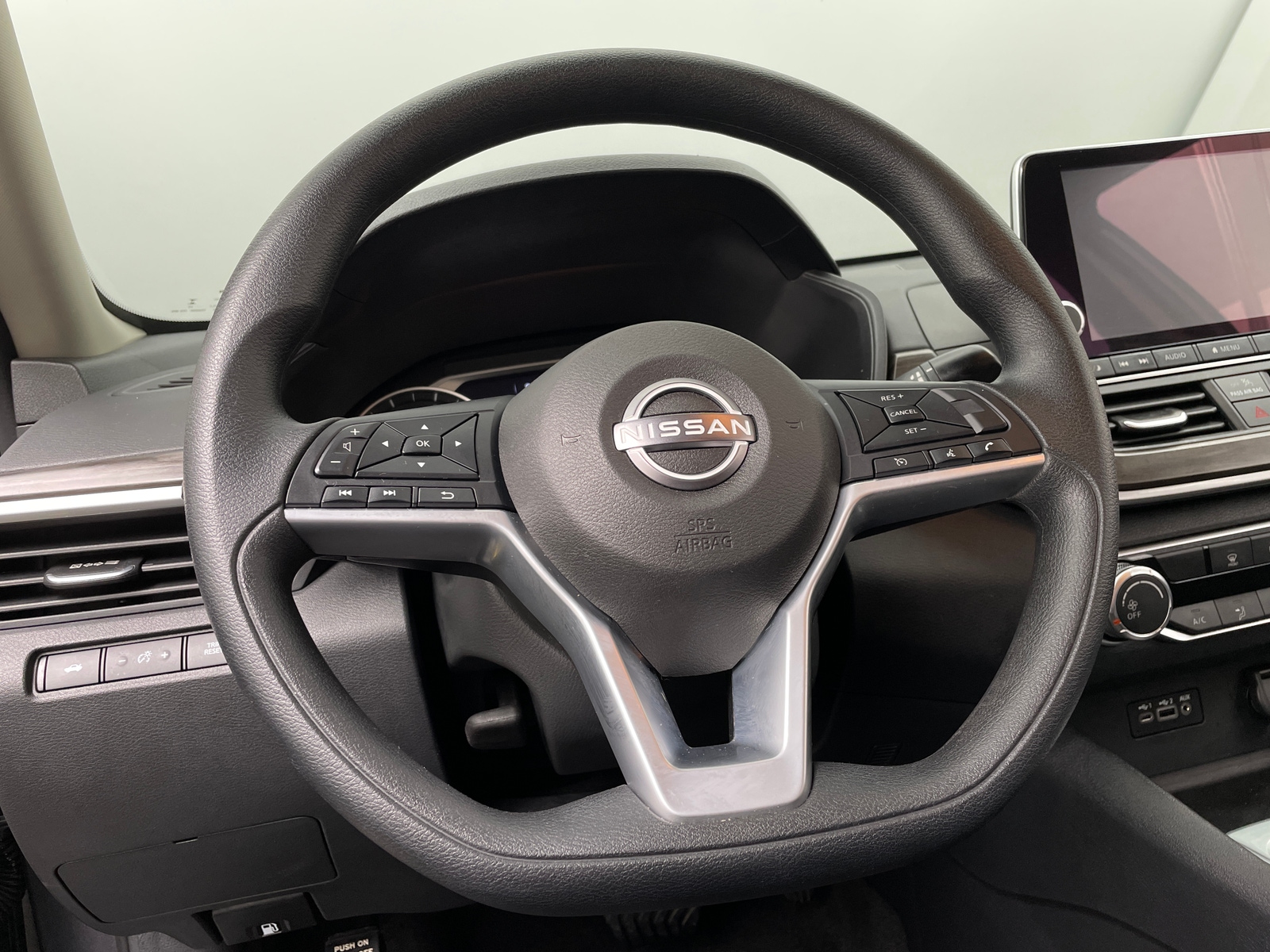 Thumbnail: 2025 Nissan Altima - 5