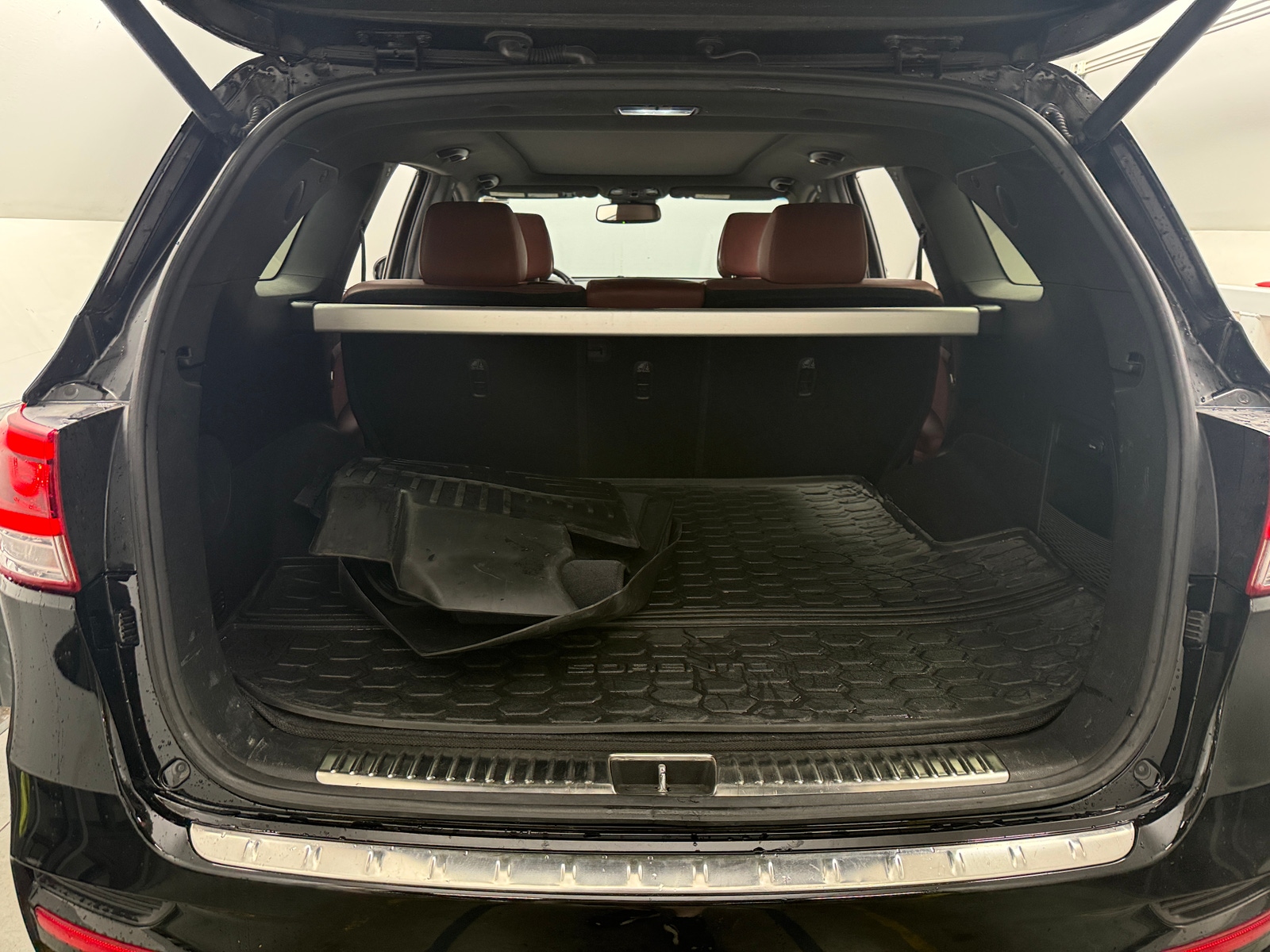 Thumbnail: 2016 Kia Sorento - 6