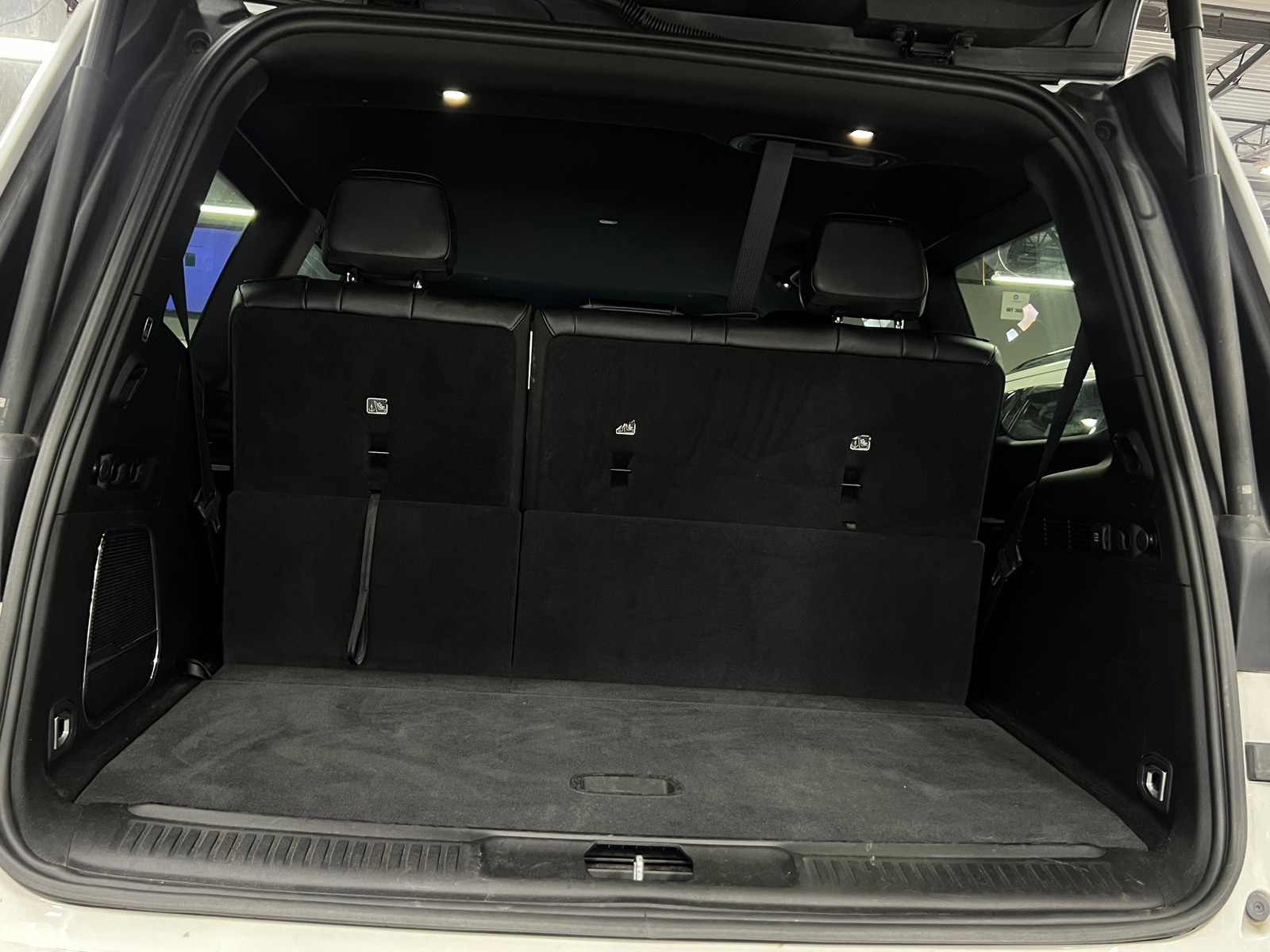 Thumbnail: 2024 Jeep Wagoneer - 6