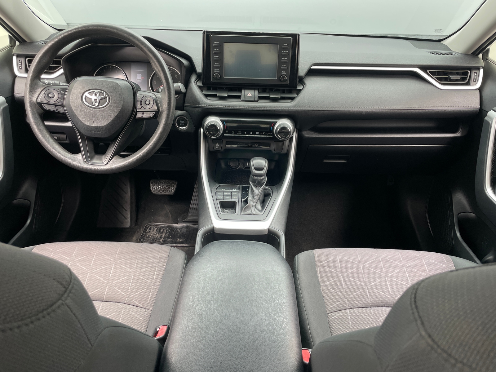 Thumbnail: 2019 Toyota RAV4 - 3