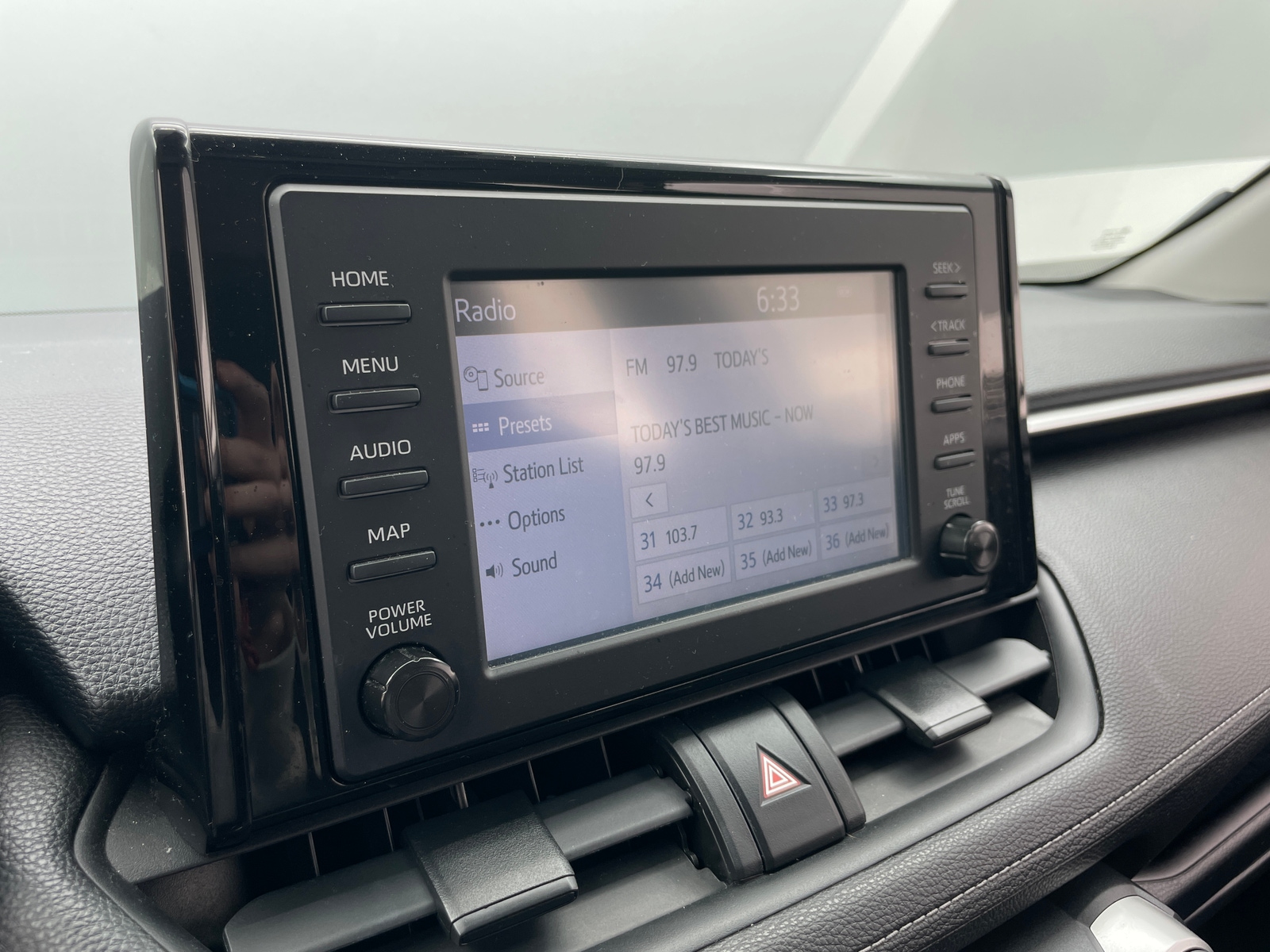 Thumbnail: 2019 Toyota RAV4 - 4