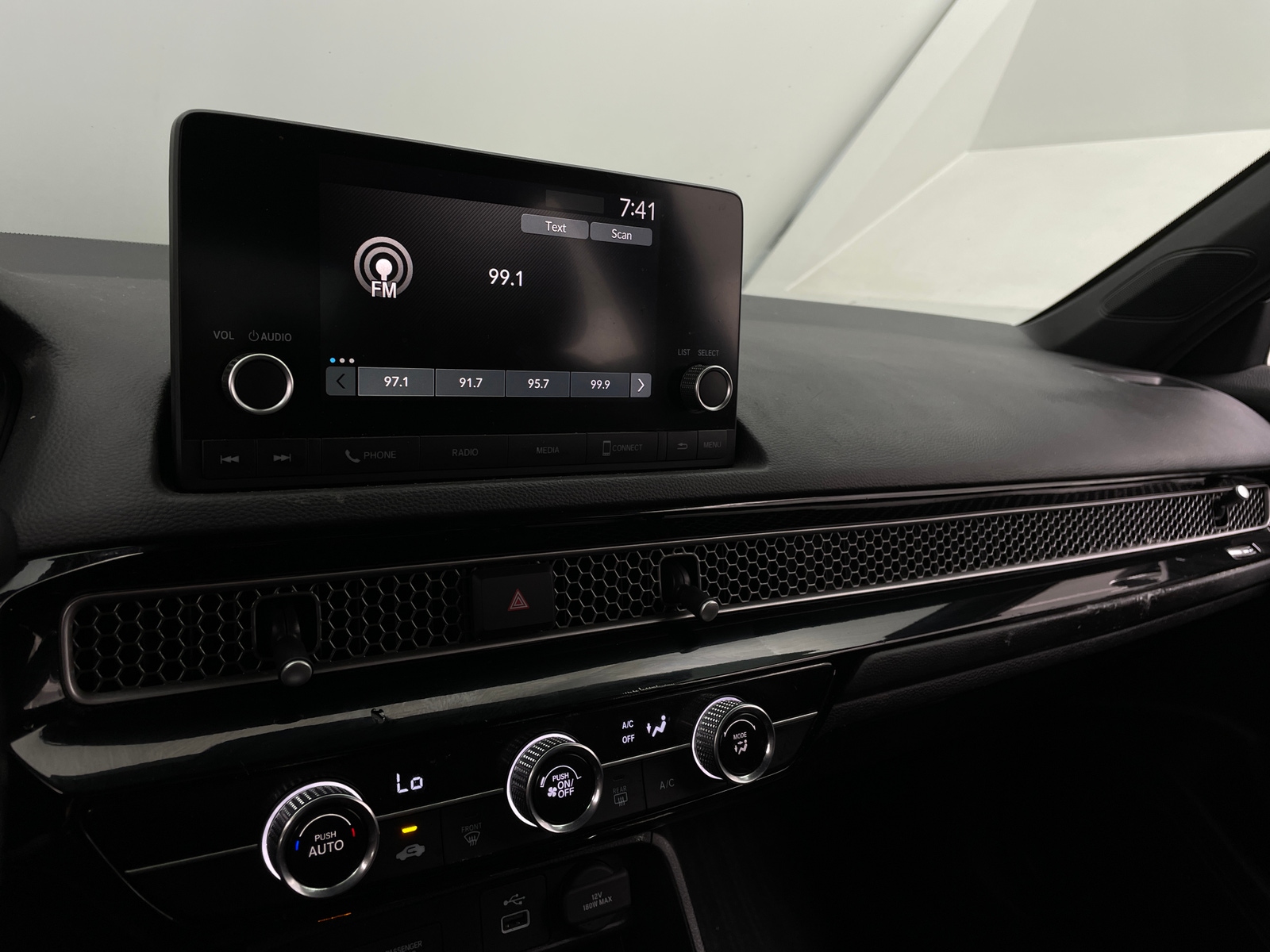 Thumbnail: 2023 Honda Civic - 4