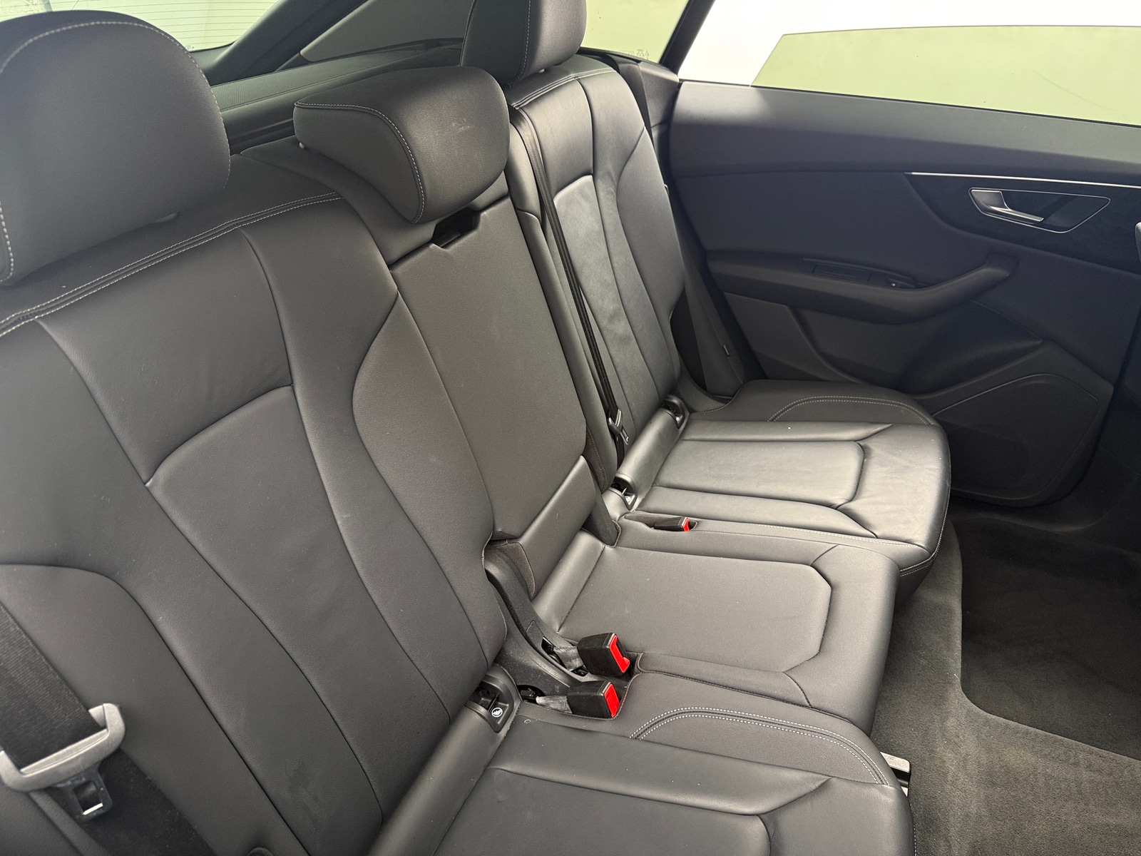 Thumbnail: 2022 Audi Q8 - 5