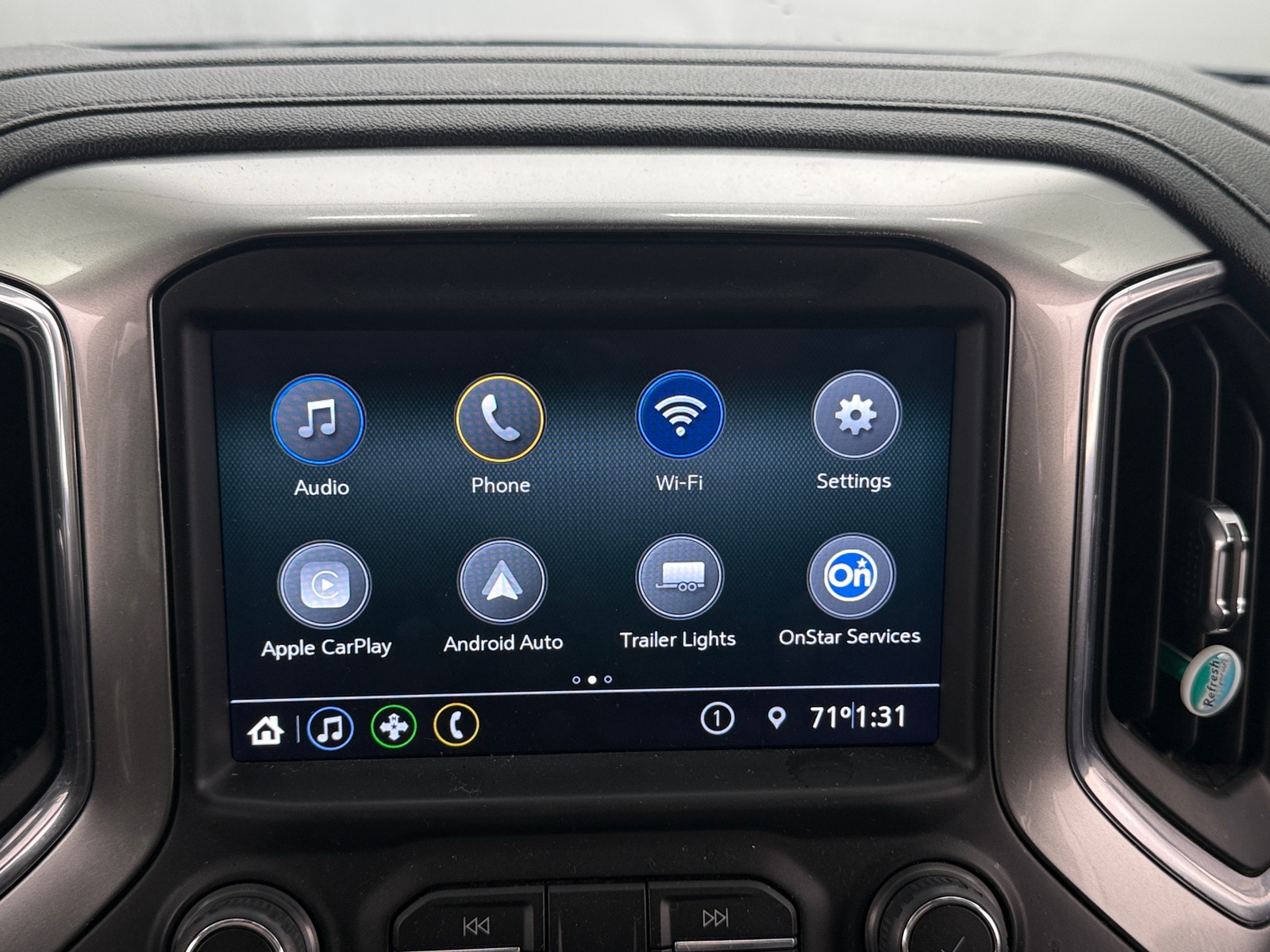 Thumbnail: 2021 Chevrolet Silverado 1500 - 4