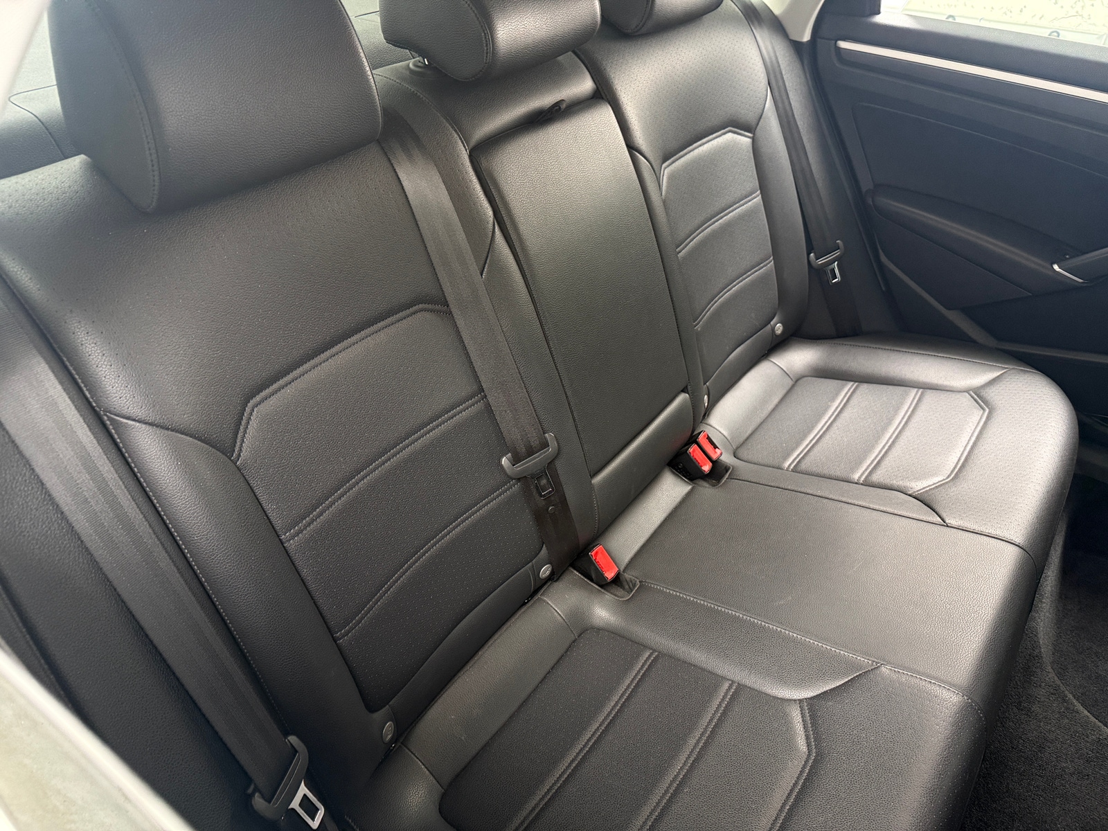 Thumbnail: 2017 Volkswagen Passat - 5