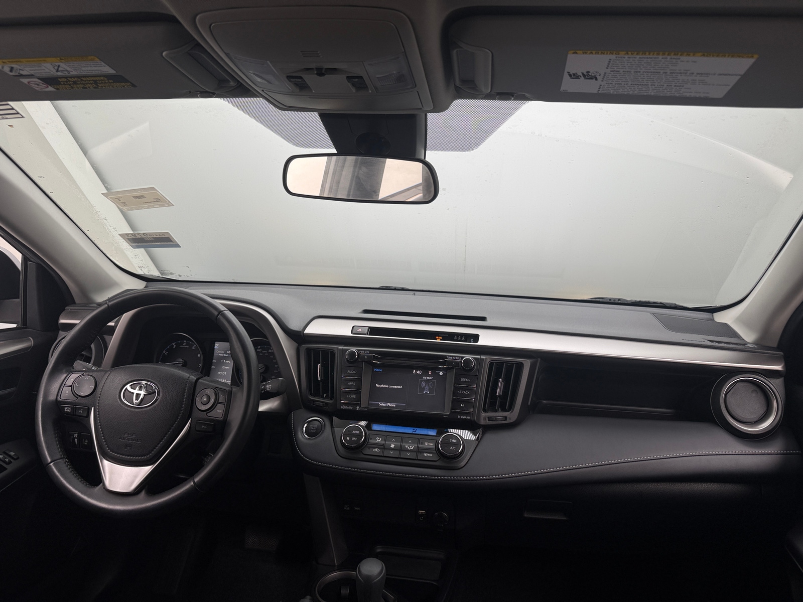 Thumbnail: 2018 Toyota RAV4 - 3